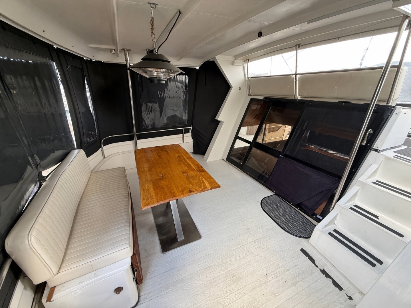 President 37 Flybridge — foto 3 van 12