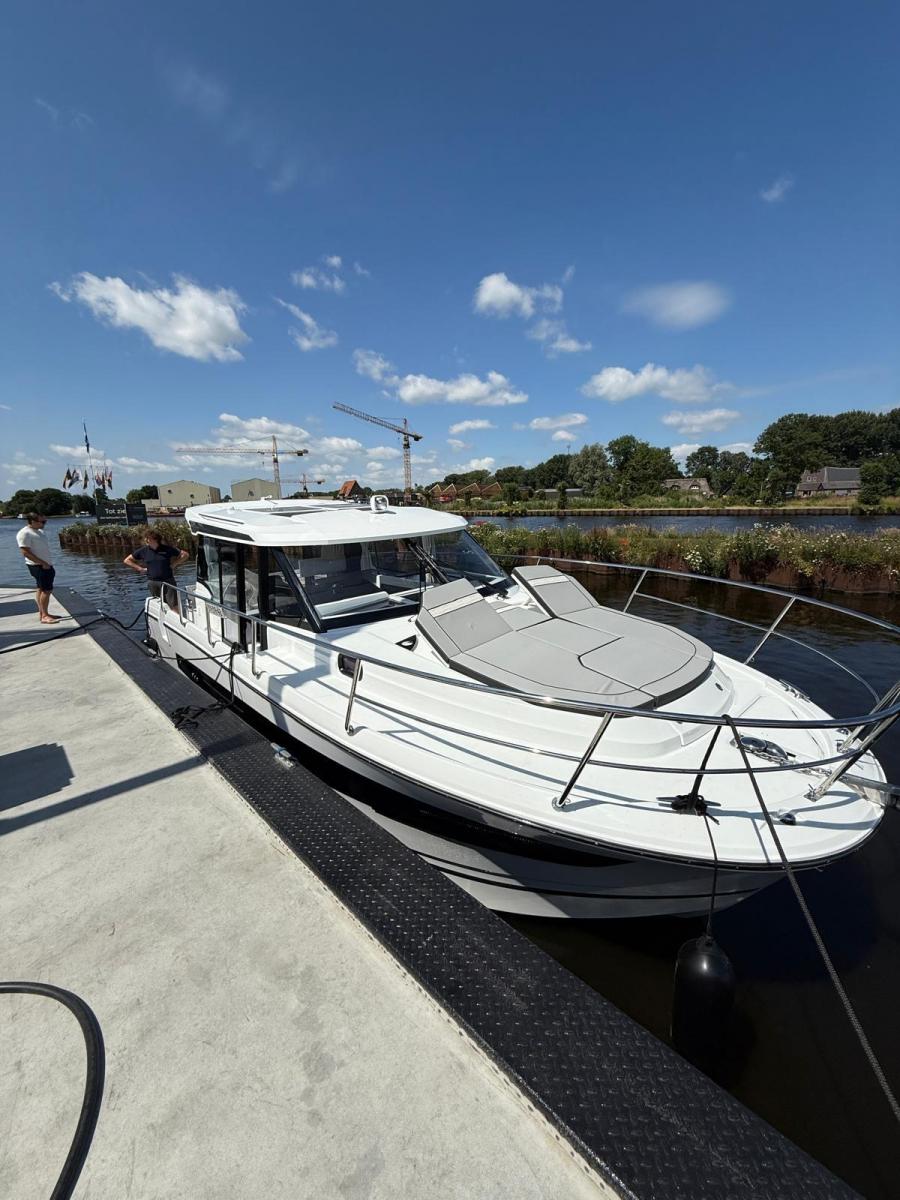 Jeanneau Merry Fisher 1095 Coupé Hardtop — foto 15 van 21