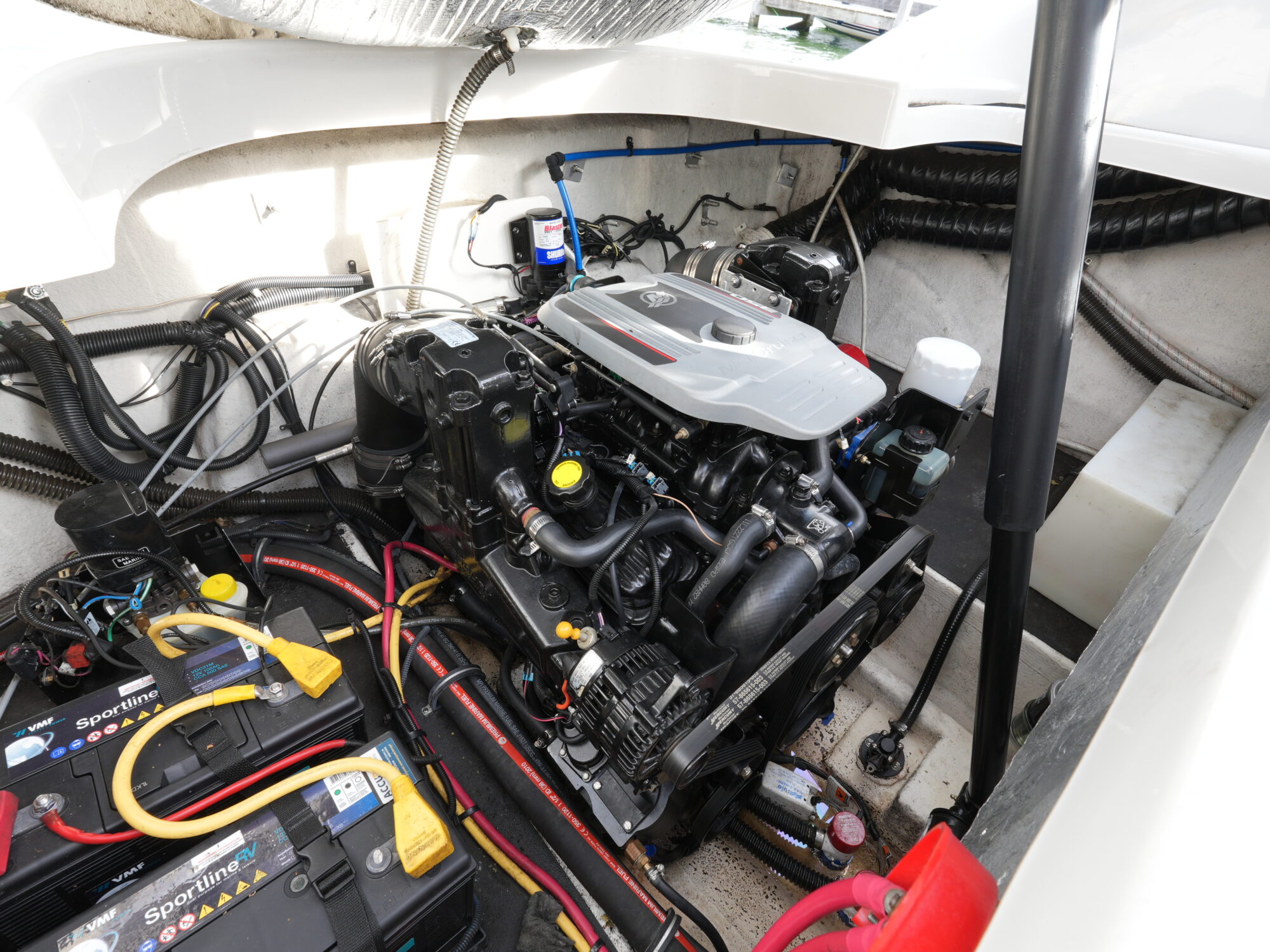 Crownline 265 SS — foto 23 van 30