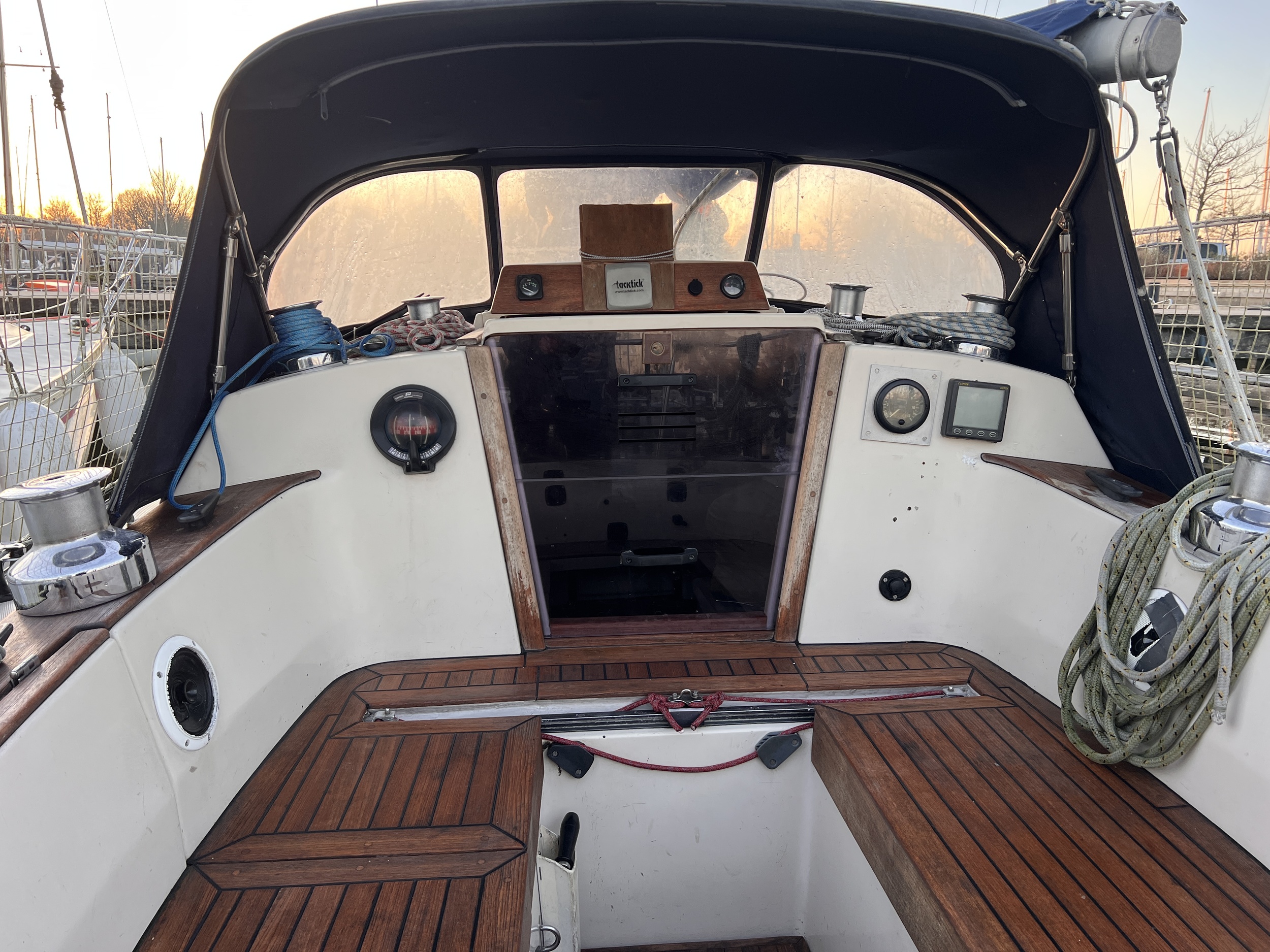 Beneteau First 30 — foto 14 van 38