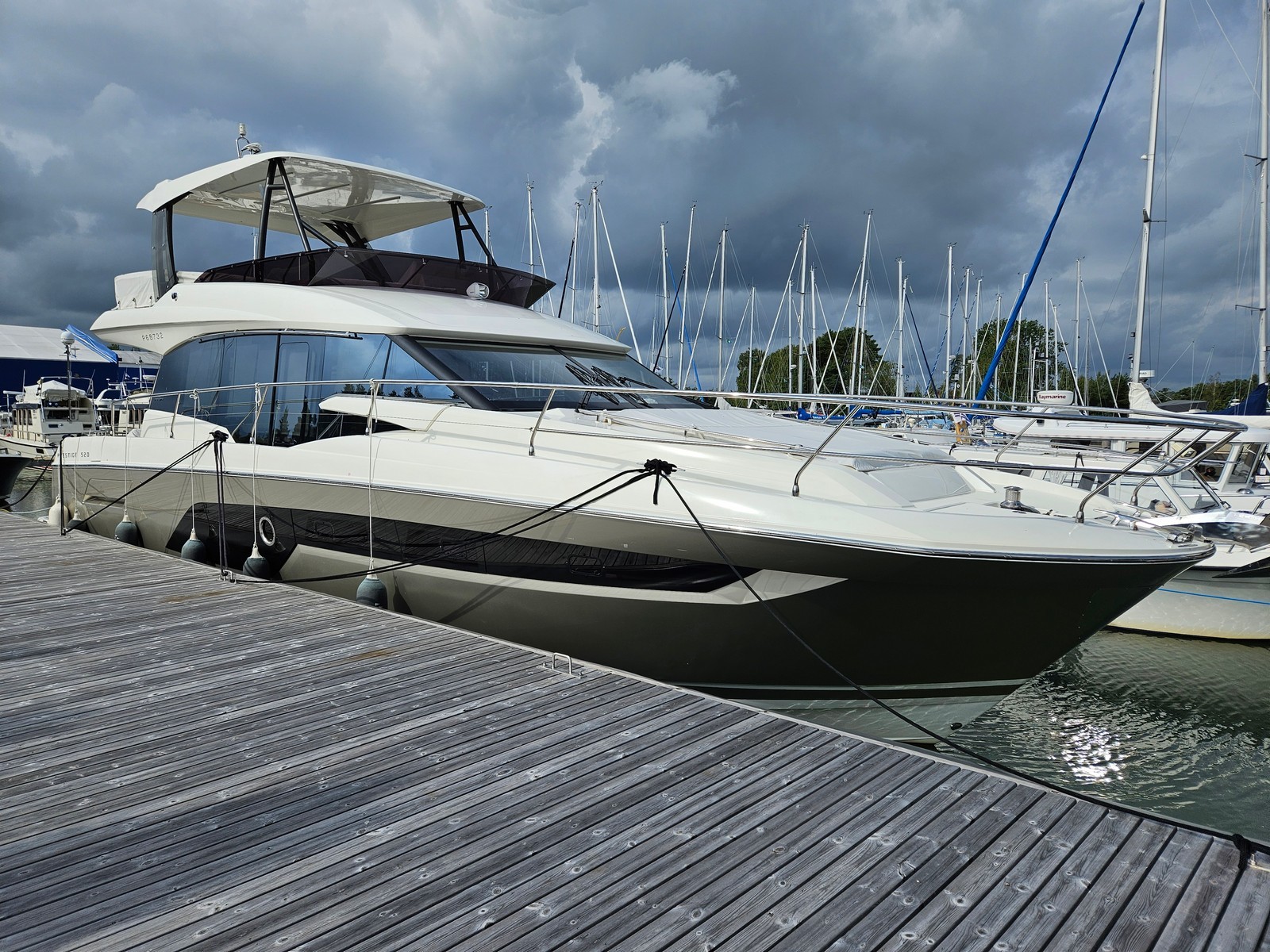 Prestige 520 — foto 2 van 24