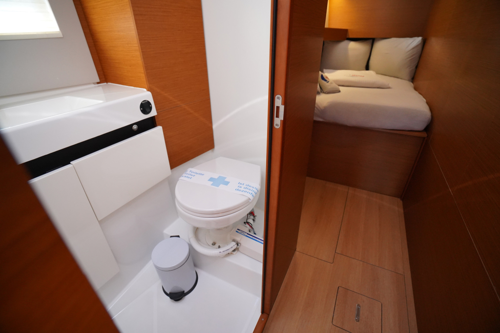 Jeanneau Sun Odyssey 490 — foto 18 van 23