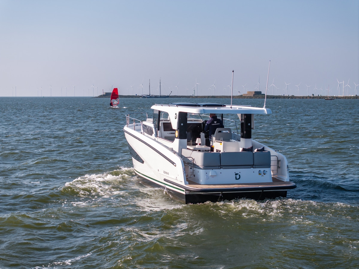 Delphia Yachts 10 LoungeTop Electric DEMO — foto 5 van 12