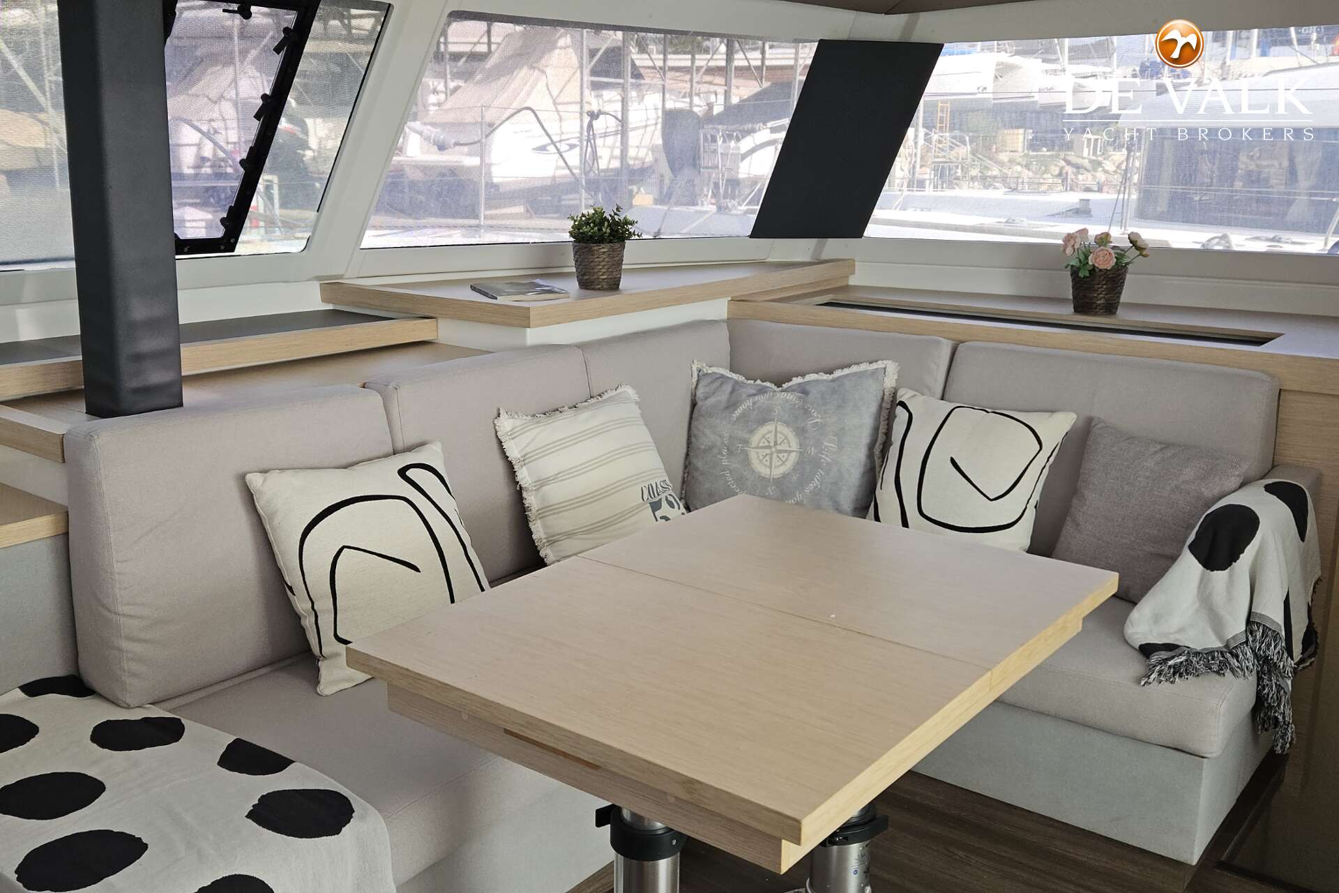 Fountaine Pajot Astrea 42 — foto 23 van 39