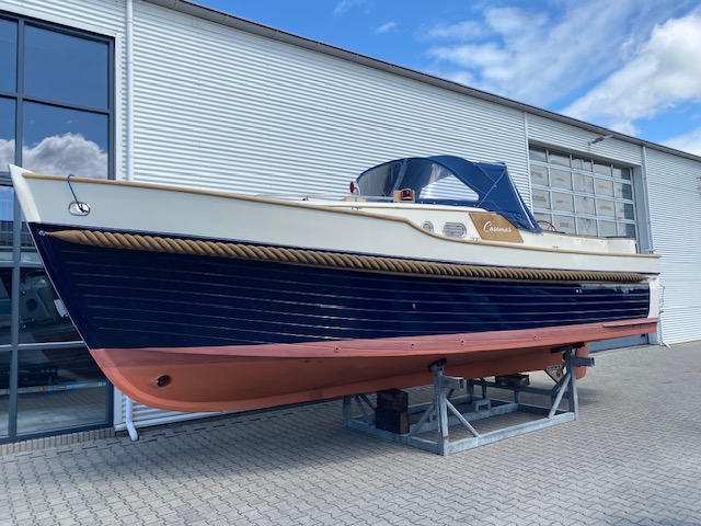 Menken  Newport Bass — foto 2 van 24