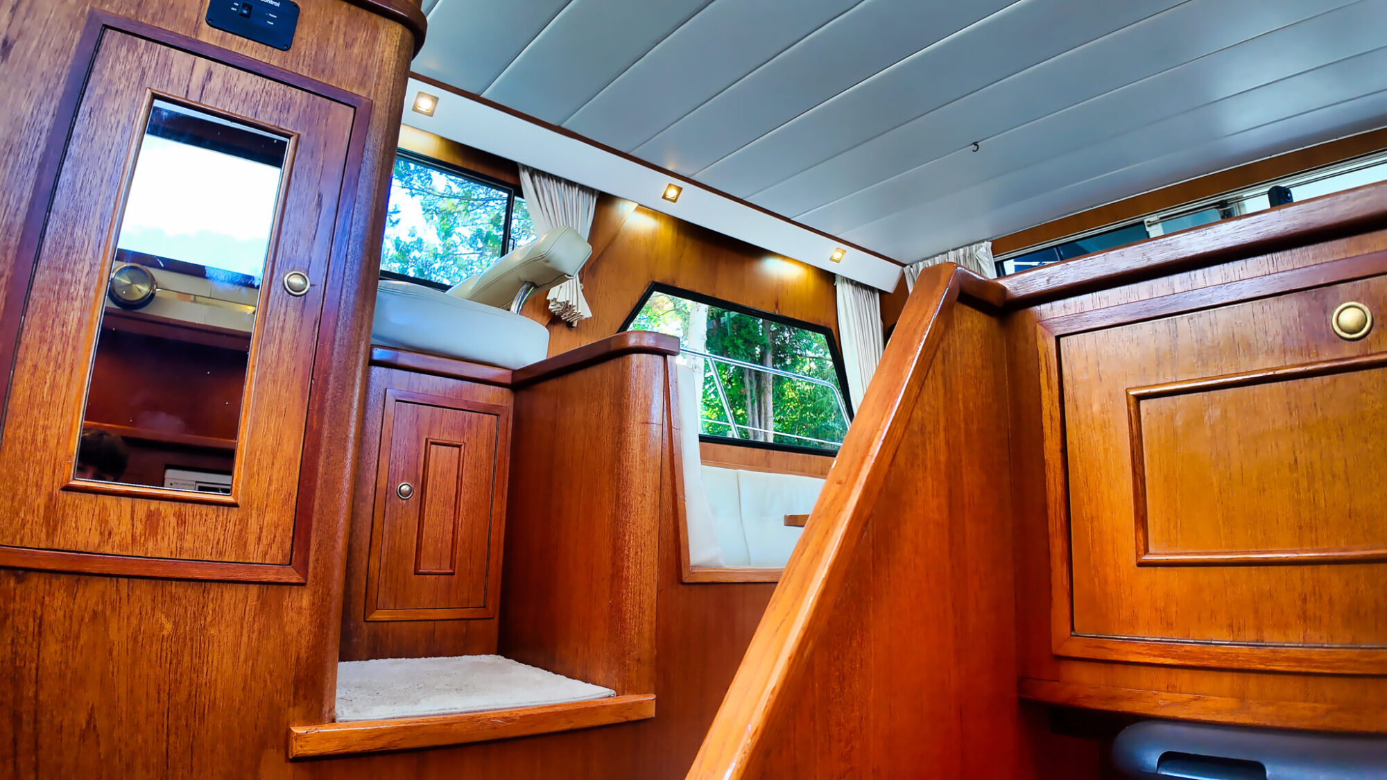 Neptunus 138 / 46 Flybridge Sedan — foto 12 van 32