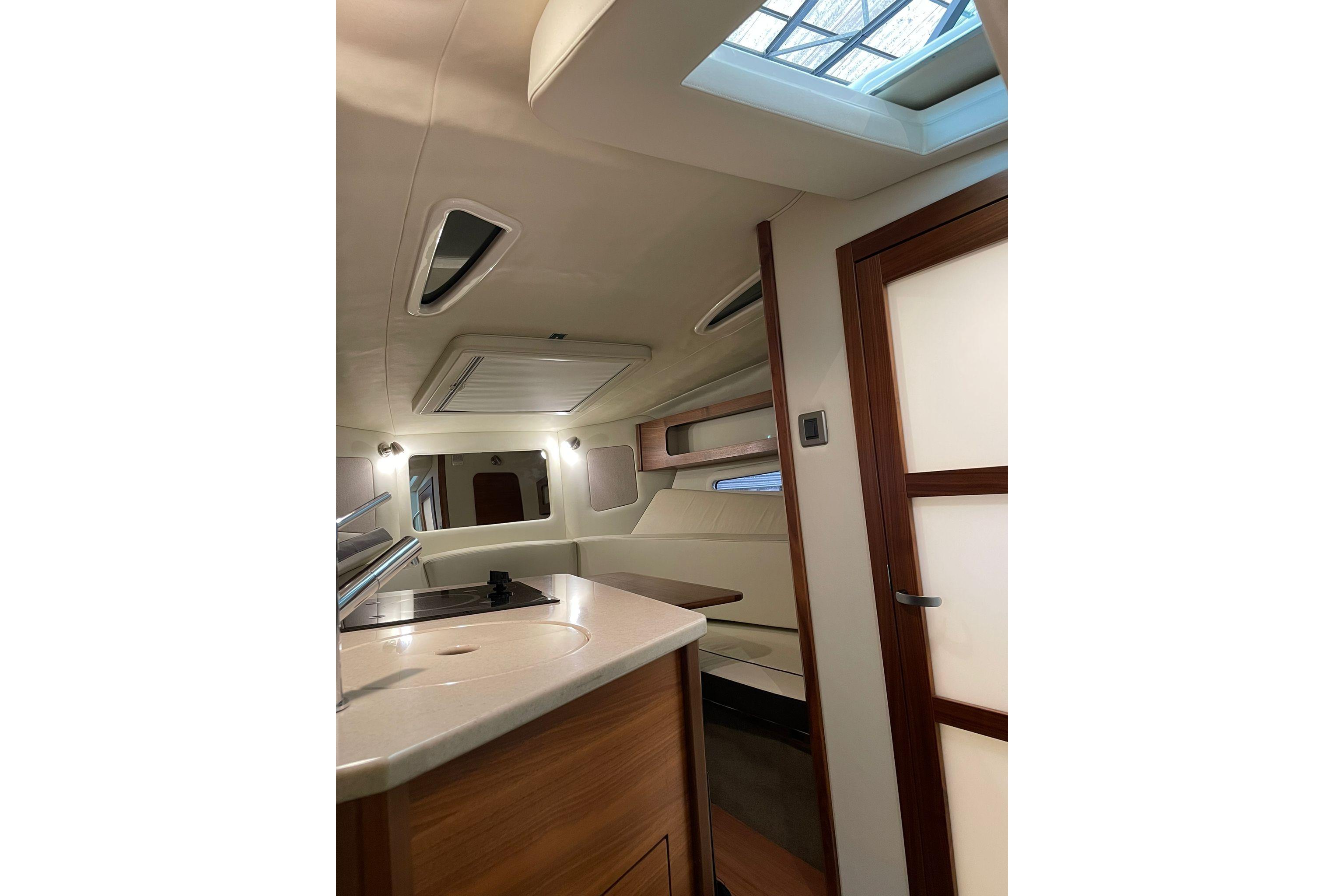 Sea Ray 265 Sundancer — foto 16 van 20