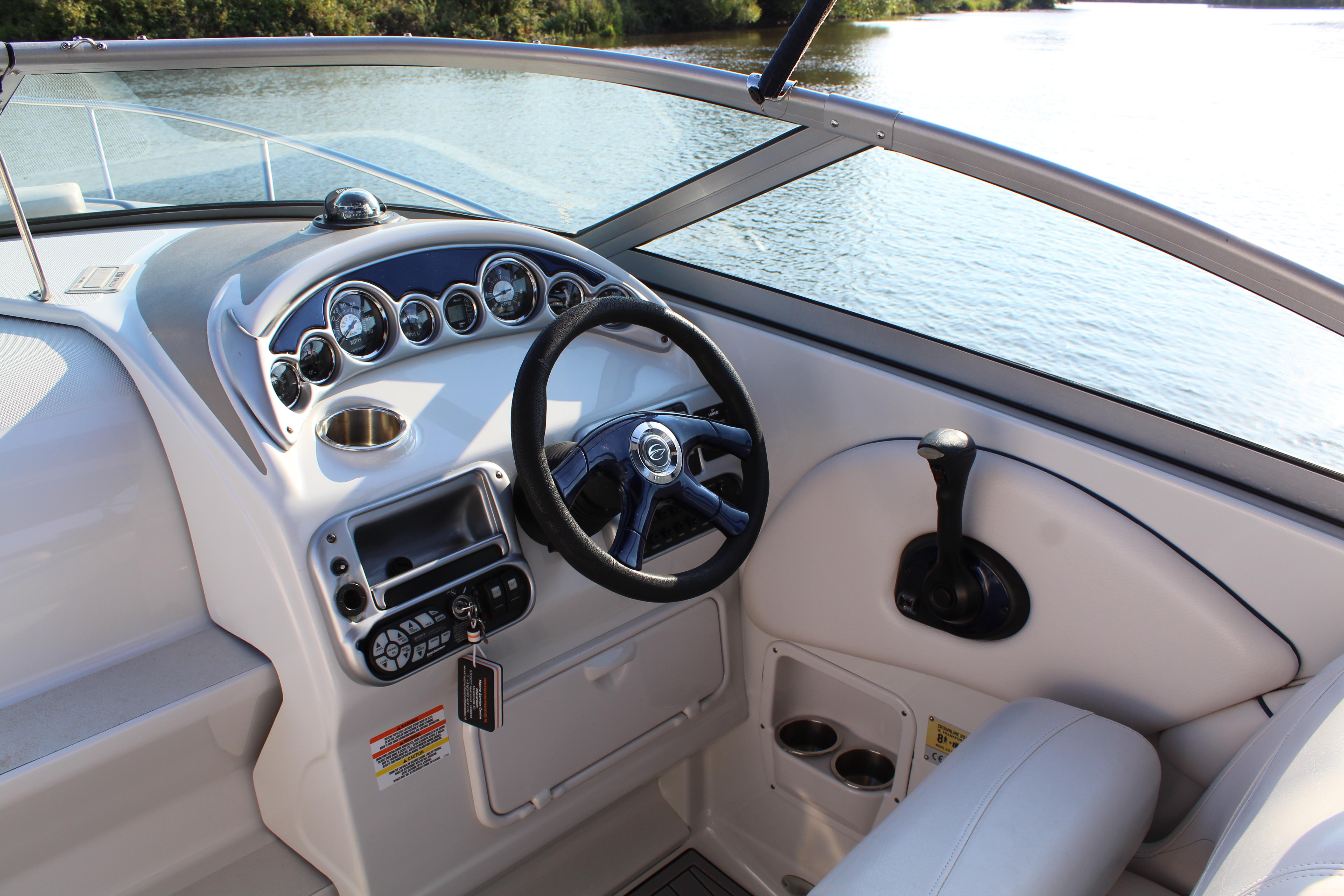 Crownline 270 CR — foto 16 van 25