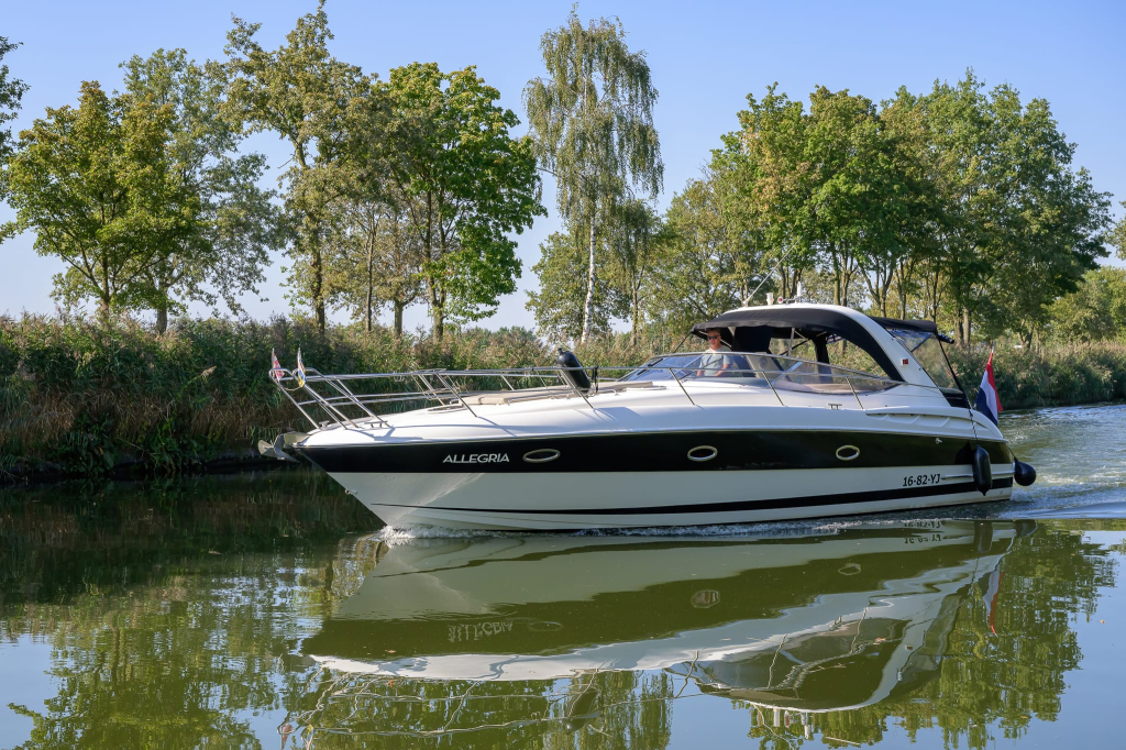 Bavaria  37 Sport — foto 3 van 33