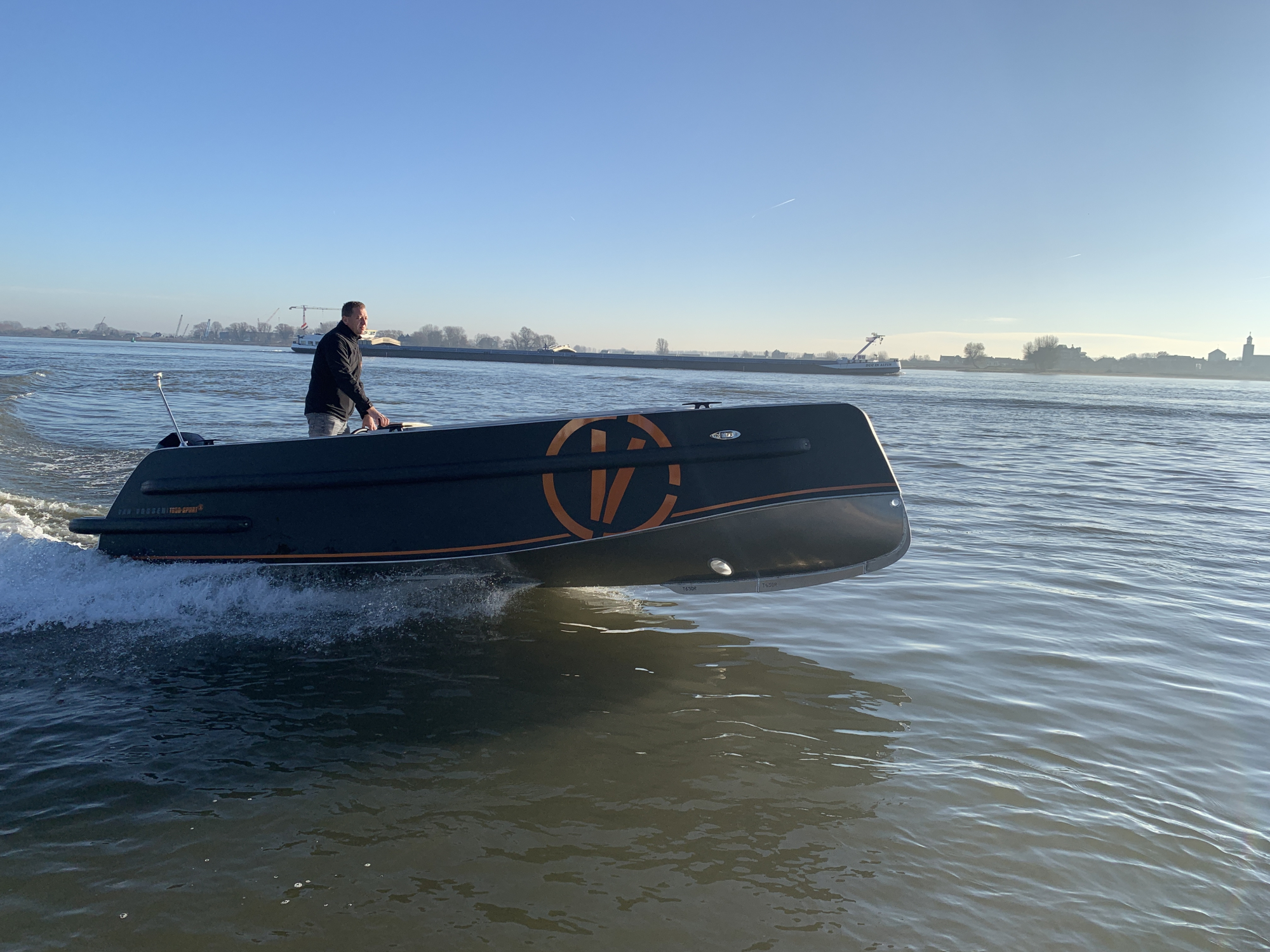 Van Vossen VanVossen Tender 650 sport R met Mercury 225 pk V6! — foto 4 van 12