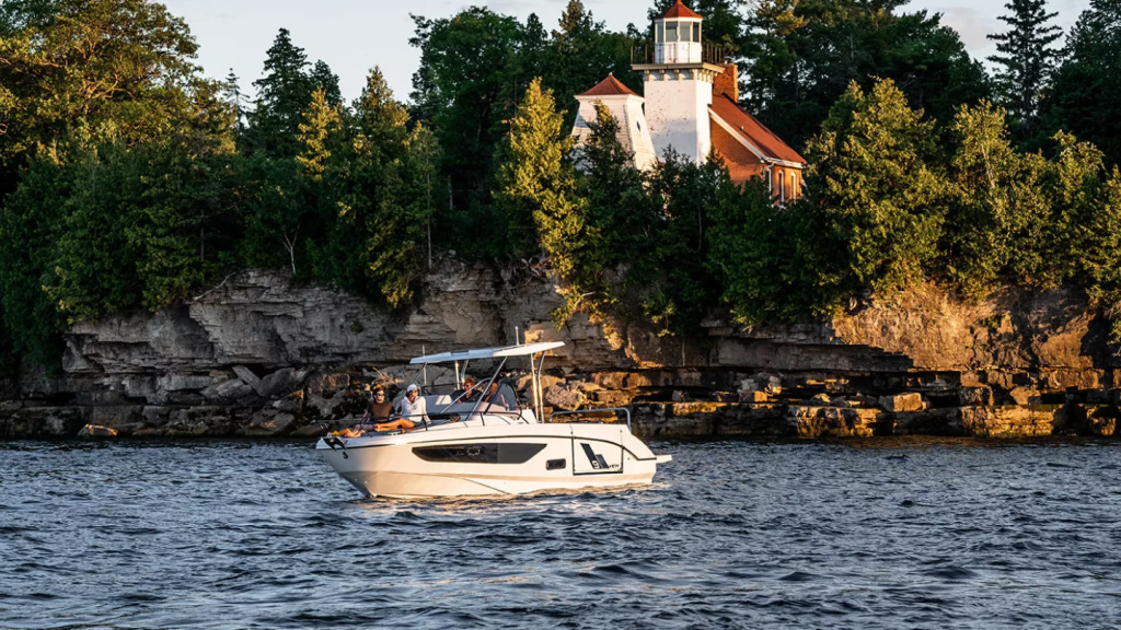 Beneteau Flyer 9 SUNdeck | Samenstellen vanaf €131.769,- — foto 2 van 12