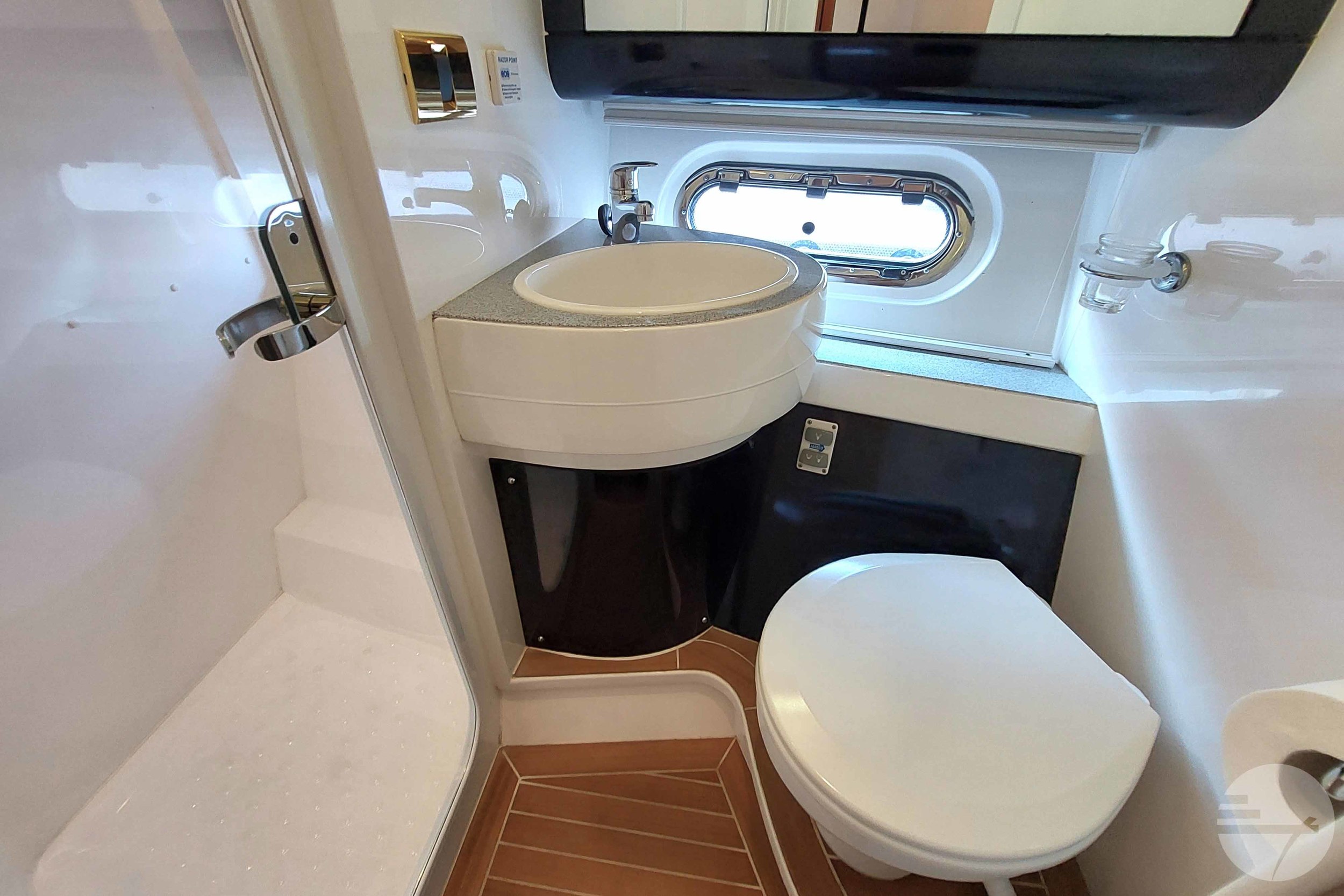 Sealine F42/5 — foto 40 van 56