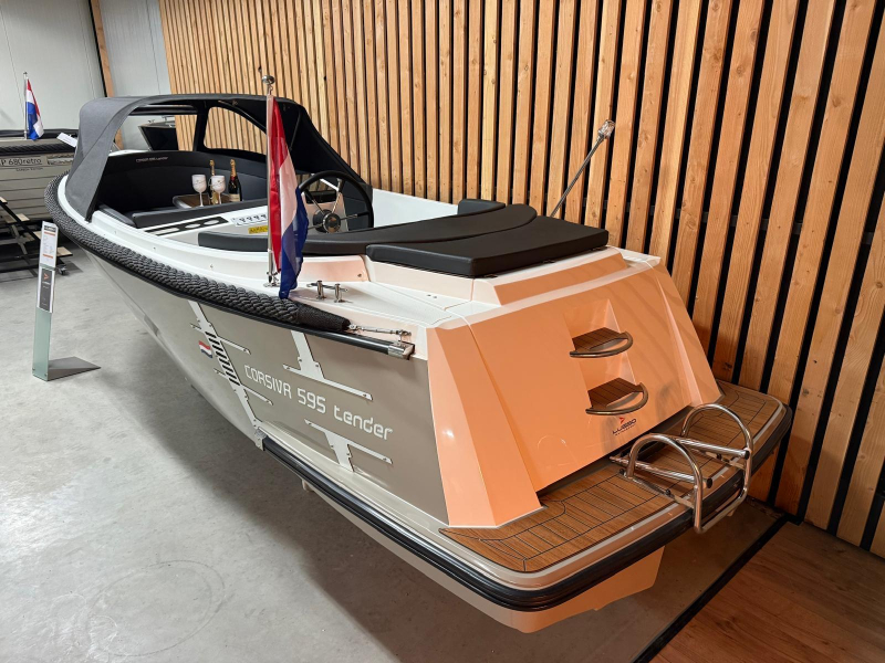 Corsiva 595 Tender 20pk Honda Nieuw — foto 3 van 12