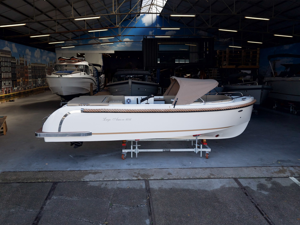 Lago Amore 606 Tender | 30PK Suzuki | Nieuwstaat incl. stalling — foto 4 van 26