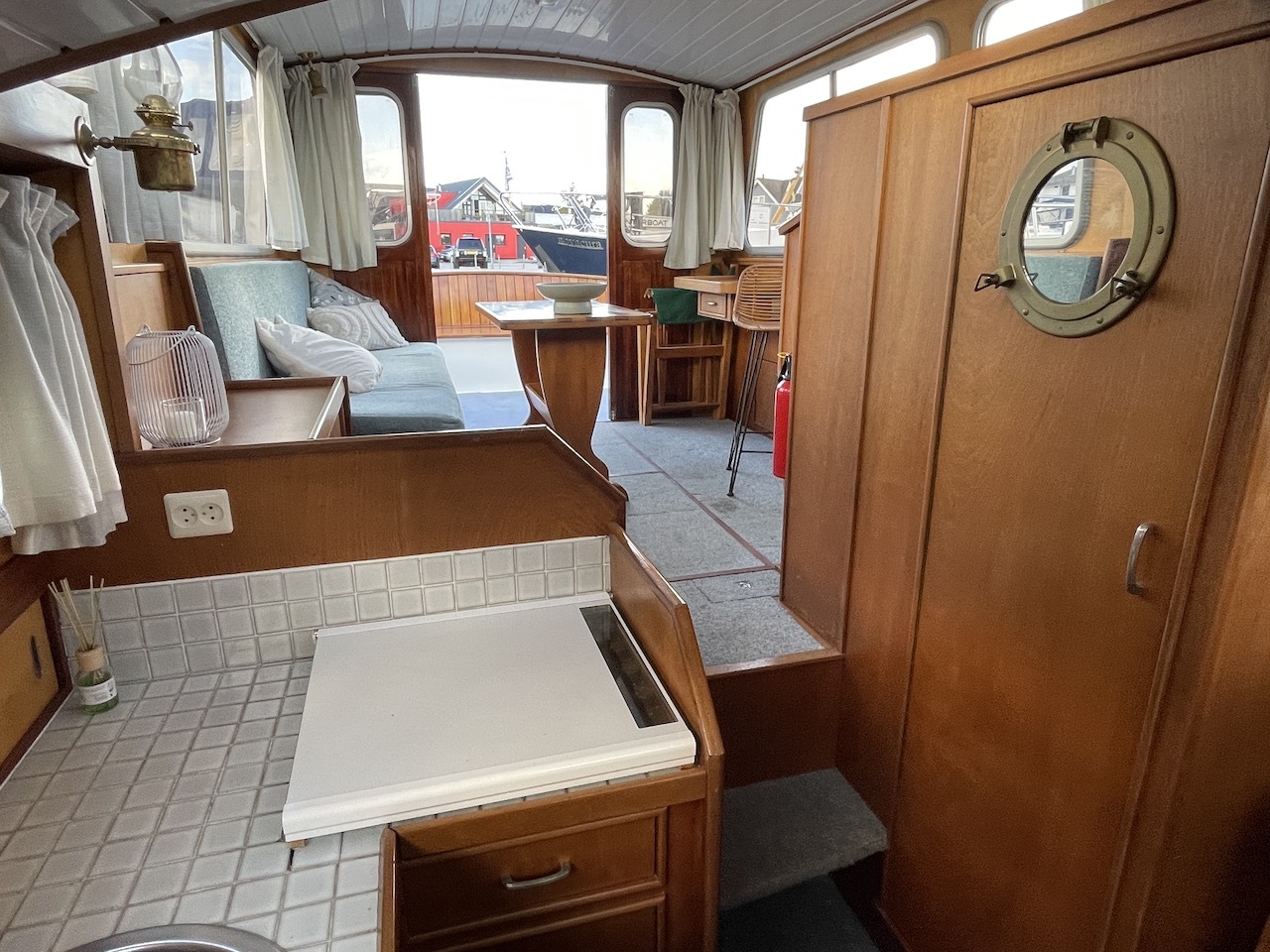 Crown 970 Ok — foto 13 van 18