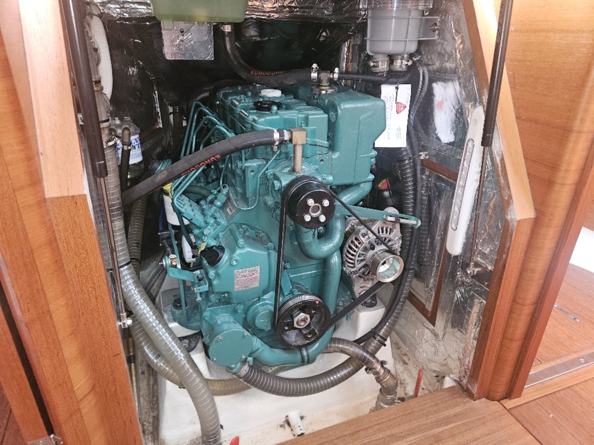 Italia Yachts 12.98 — foto 17 van 38