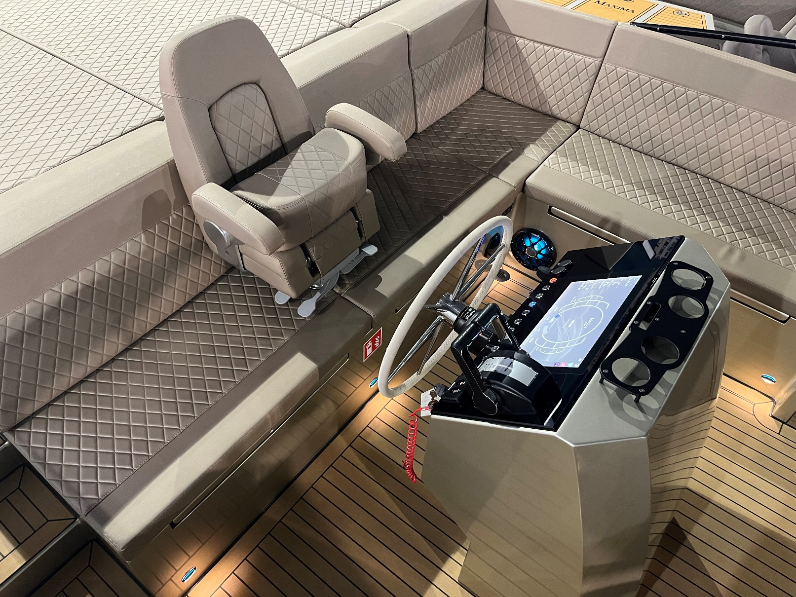 Maxima Boats 35 met 2x Honda 250 pk op voorraad! — foto 22 van 30