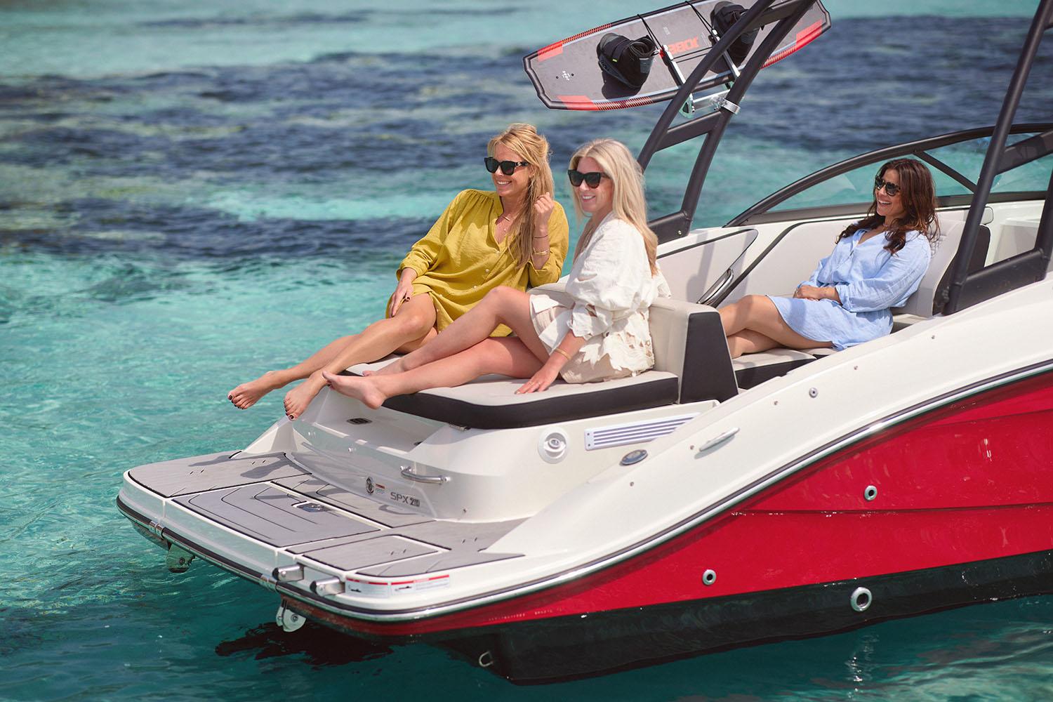 Sea Ray SPX 210 — foto 5 van 41