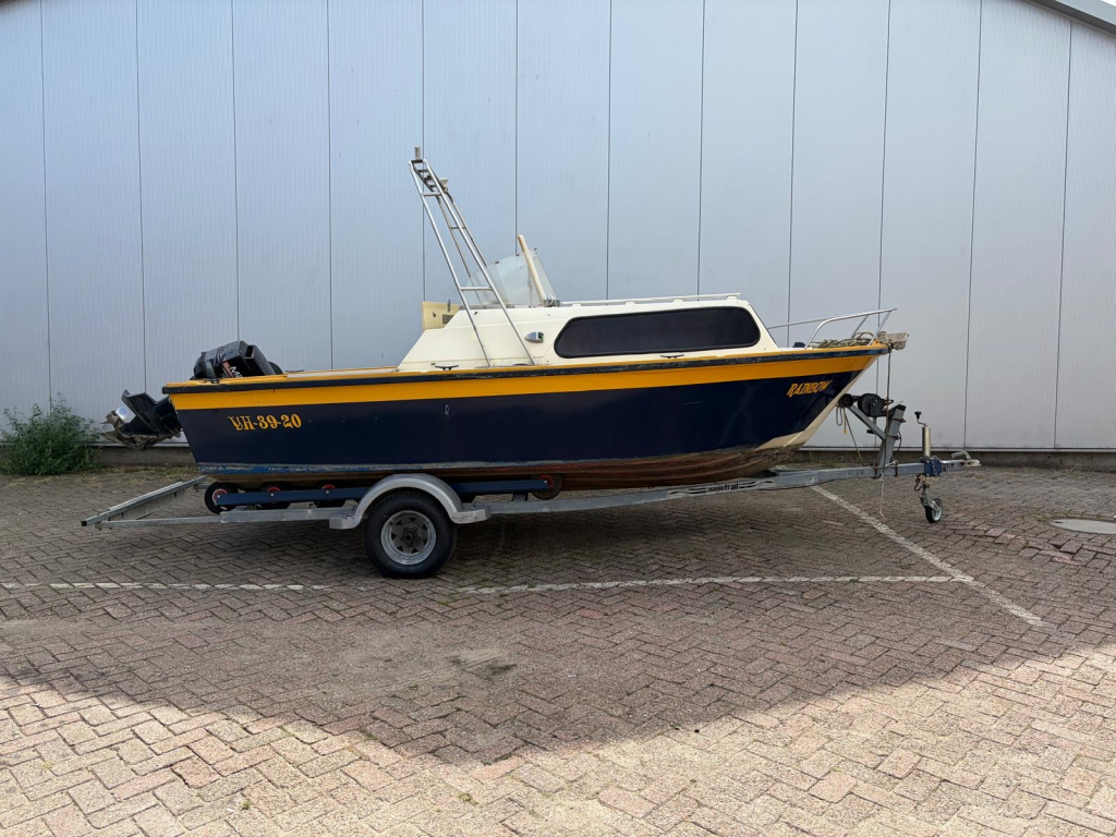 Polyester Kruiser incl. trailer & 60PK Mercury — foto 1 van 23