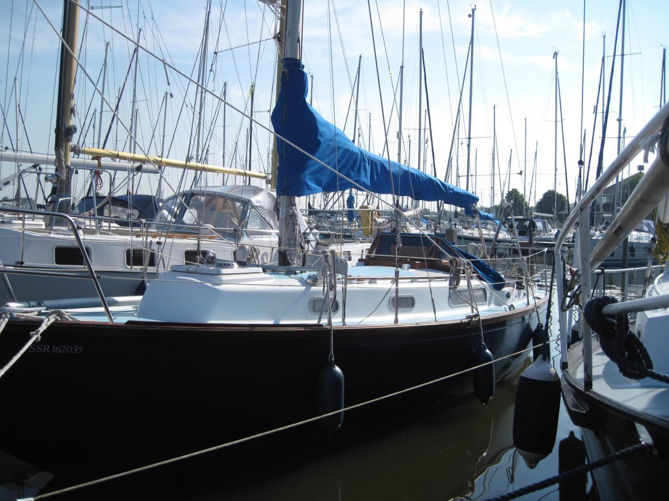 Rustler - Sailing Yacht - GRP (Polyester) - 1969 - € 17.500 — foto 3 van 11