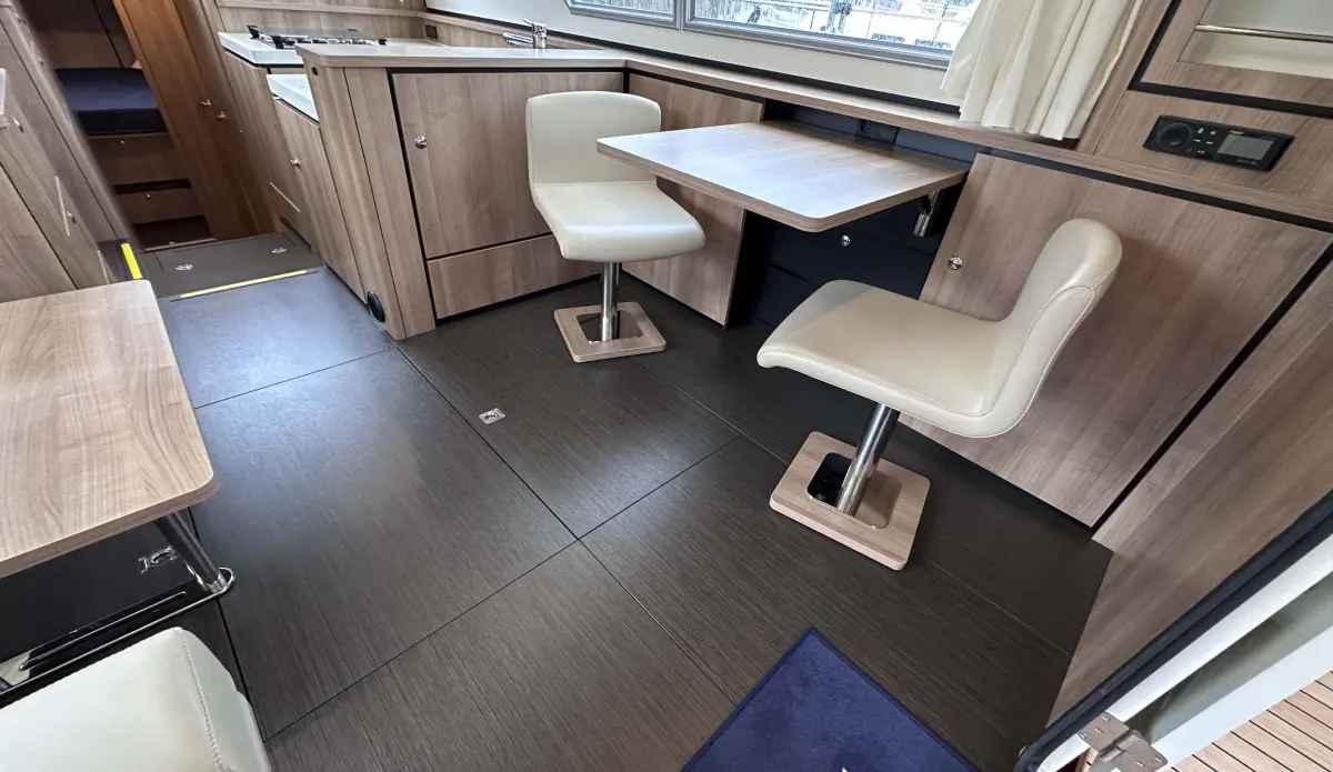 Grand Sturdy 40.0 Sedan — foto 11 van 12