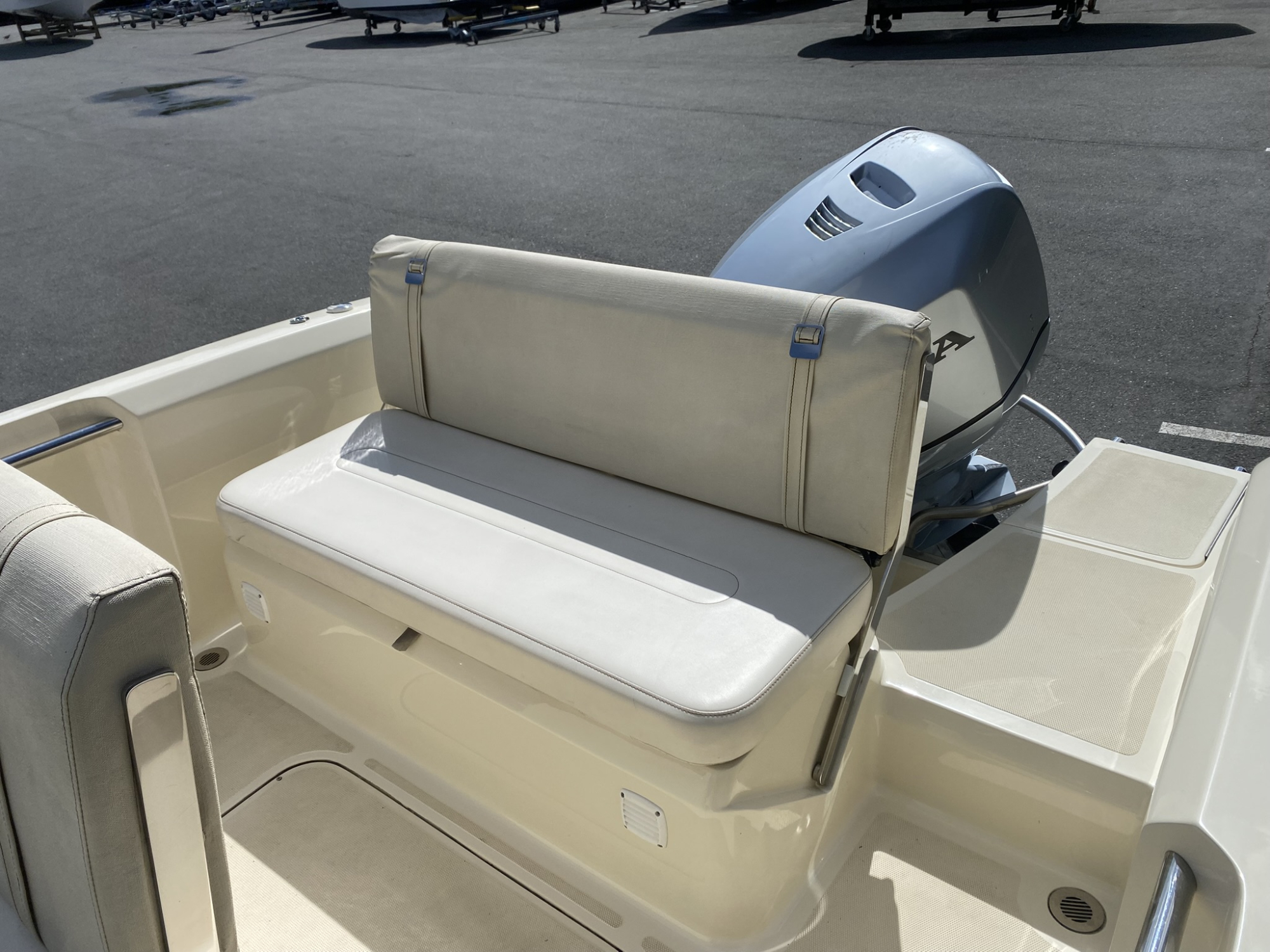 Invictus yachts Invictus 200FX met Honda 135 pk — foto 13 van 18