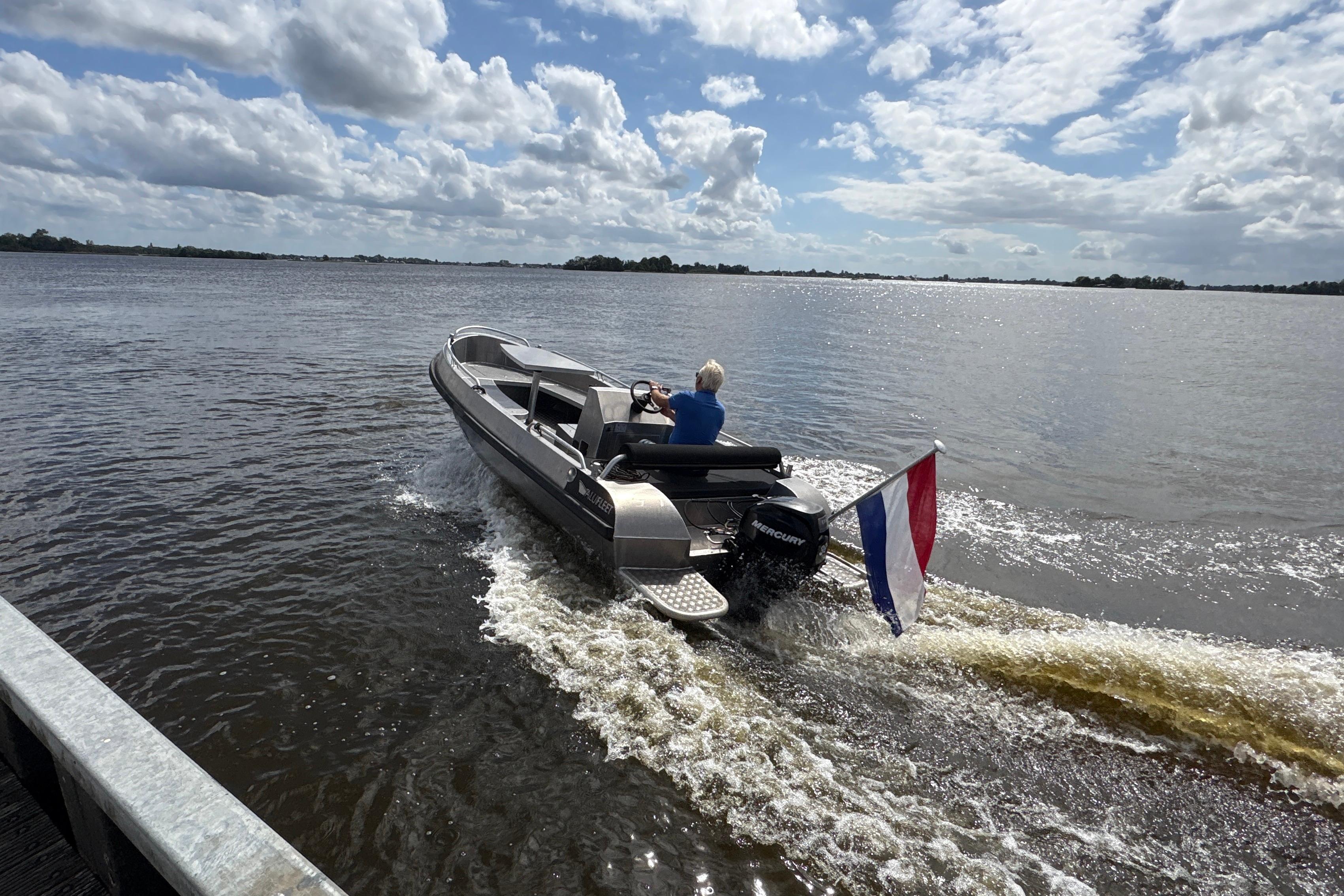 Alufleet tourer 555 — foto 11 van 20