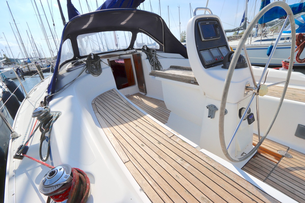 Bavaria 34 Cruiser — foto 47 van 63