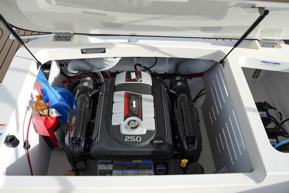 Sea Ray SPX 210 — foto 43 van 56