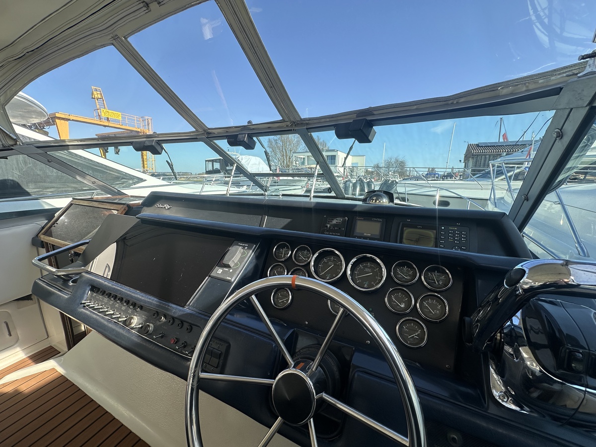 Sea Ray 310 Sundancer — foto 17 van 49