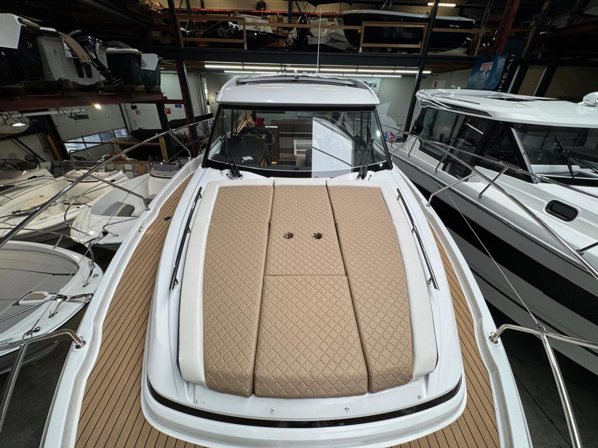 JEANNEAU NC37 met slechts 87 uur! — foto 9 van 42
