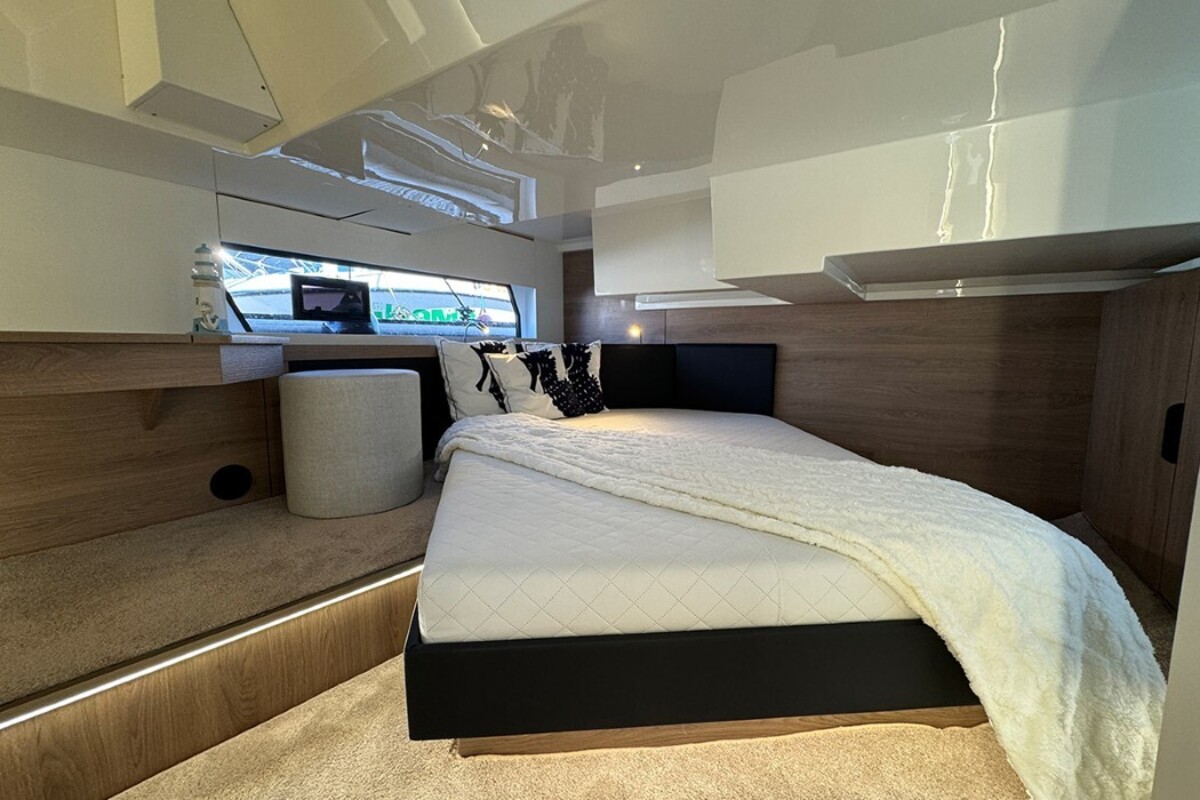Cobra Yachts Campione 41 Coupe — foto 12 van 12