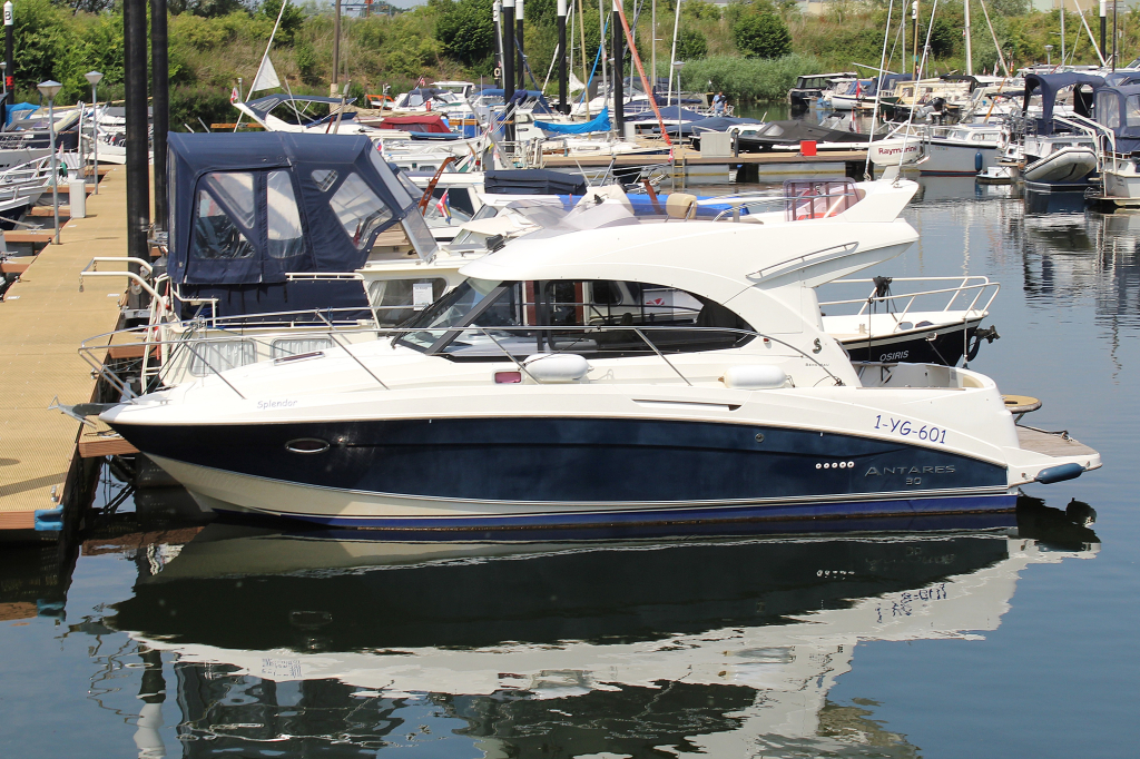 Beneteau Antares 30 Fly — foto 3 van 20