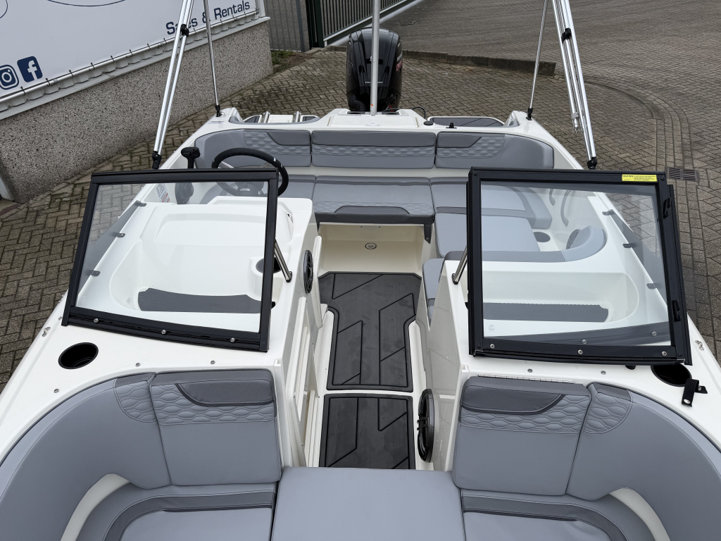 Bayliner Element M17 met Mercury 115pk Pro XS — foto 16 van 32