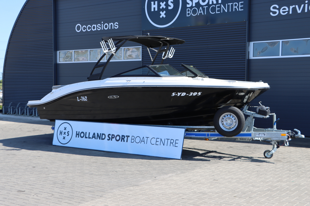 Sea RaySPX 210