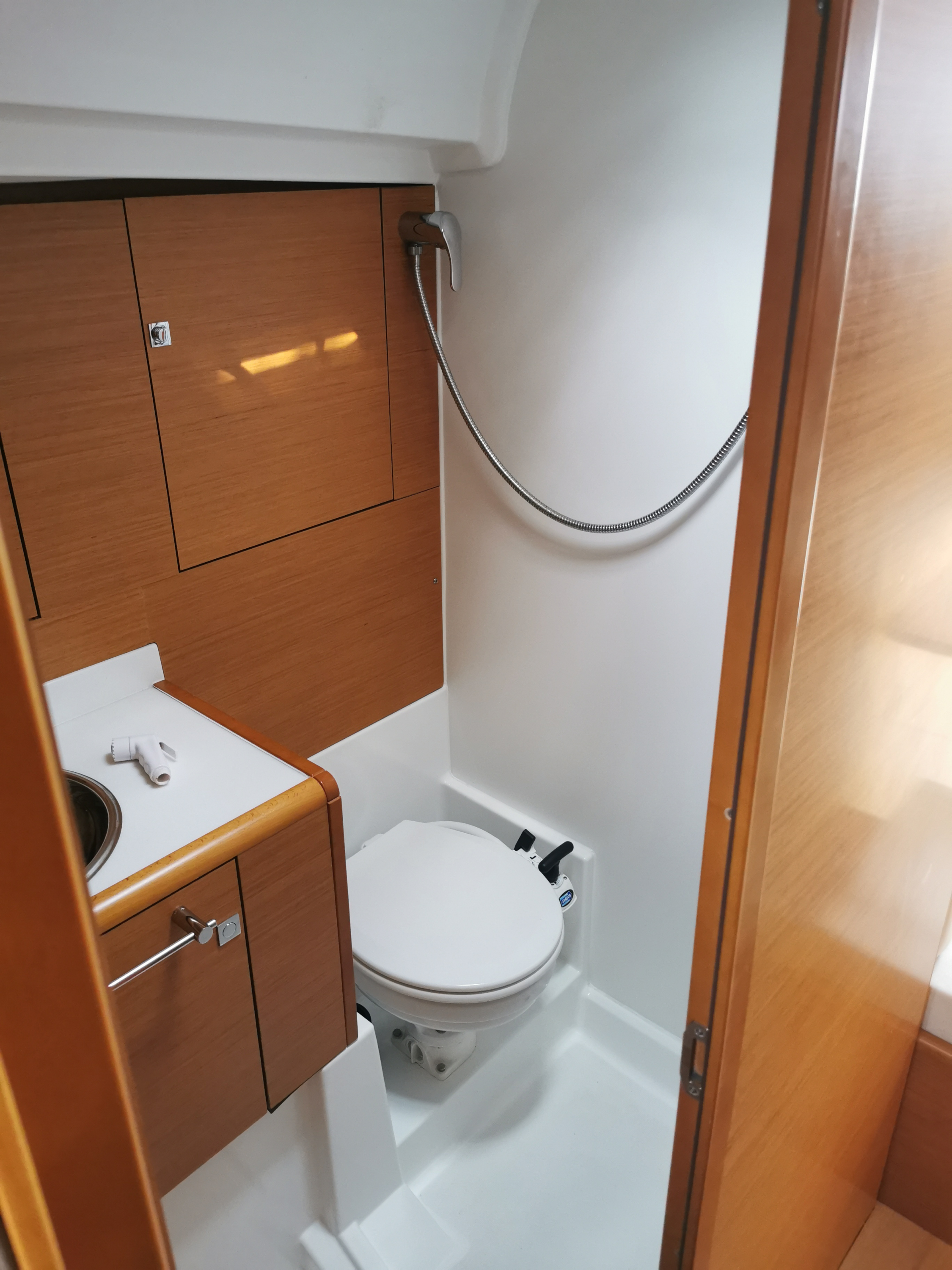 Sun Odyssey  449 — foto 16 van 20