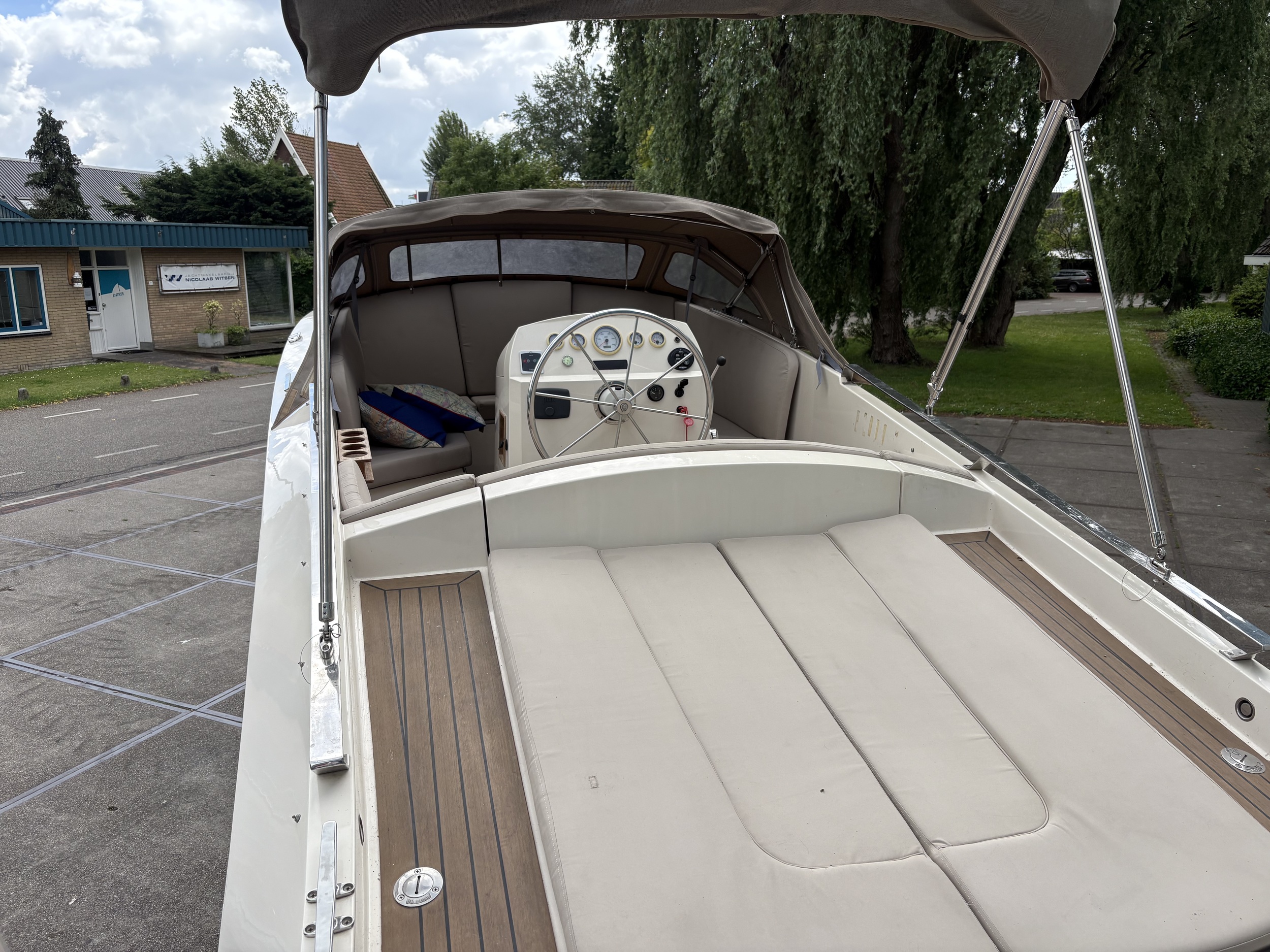 Lifestyle 818 — foto 26 van 29