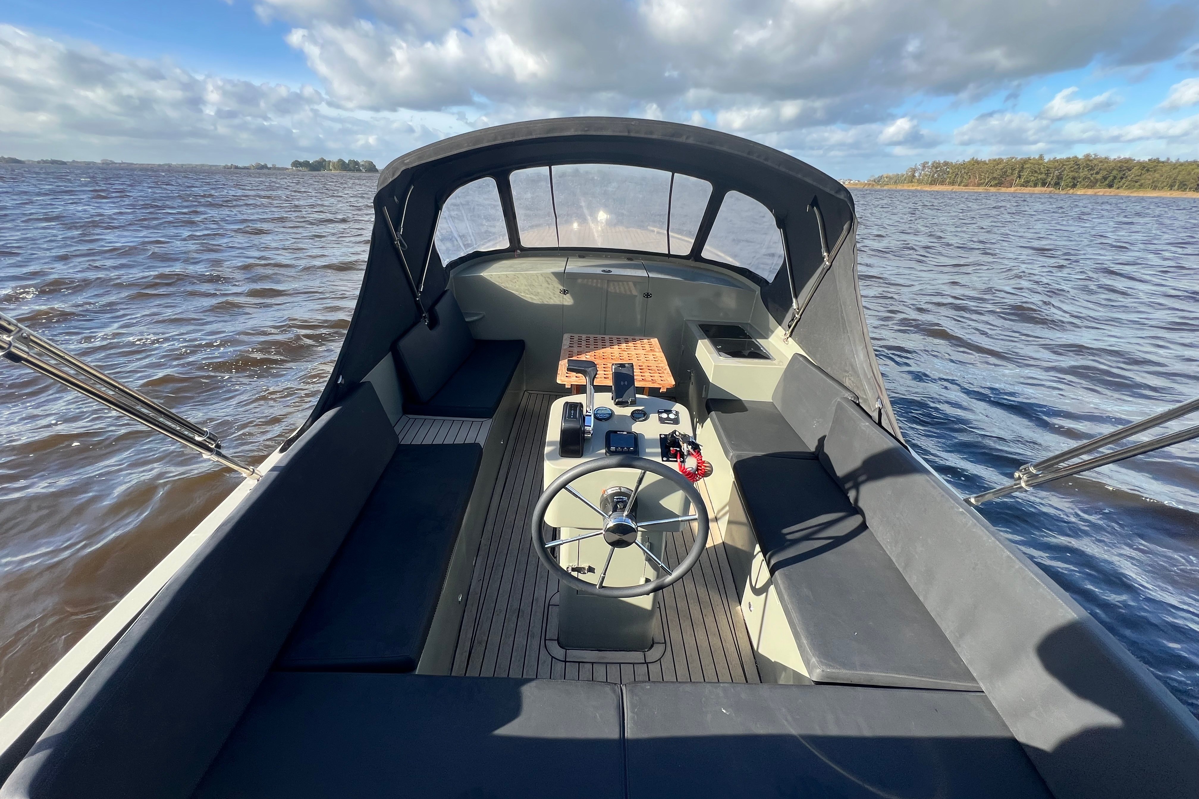 Waterman 8.0 Cabin — foto 14 van 36