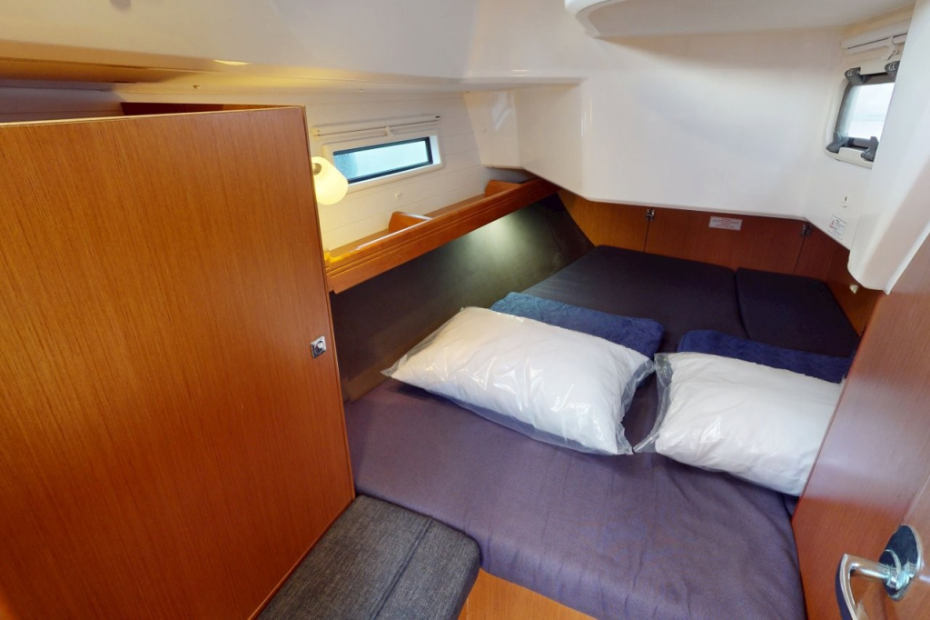 Bavaria Cruiser 37 — foto 10 van 14