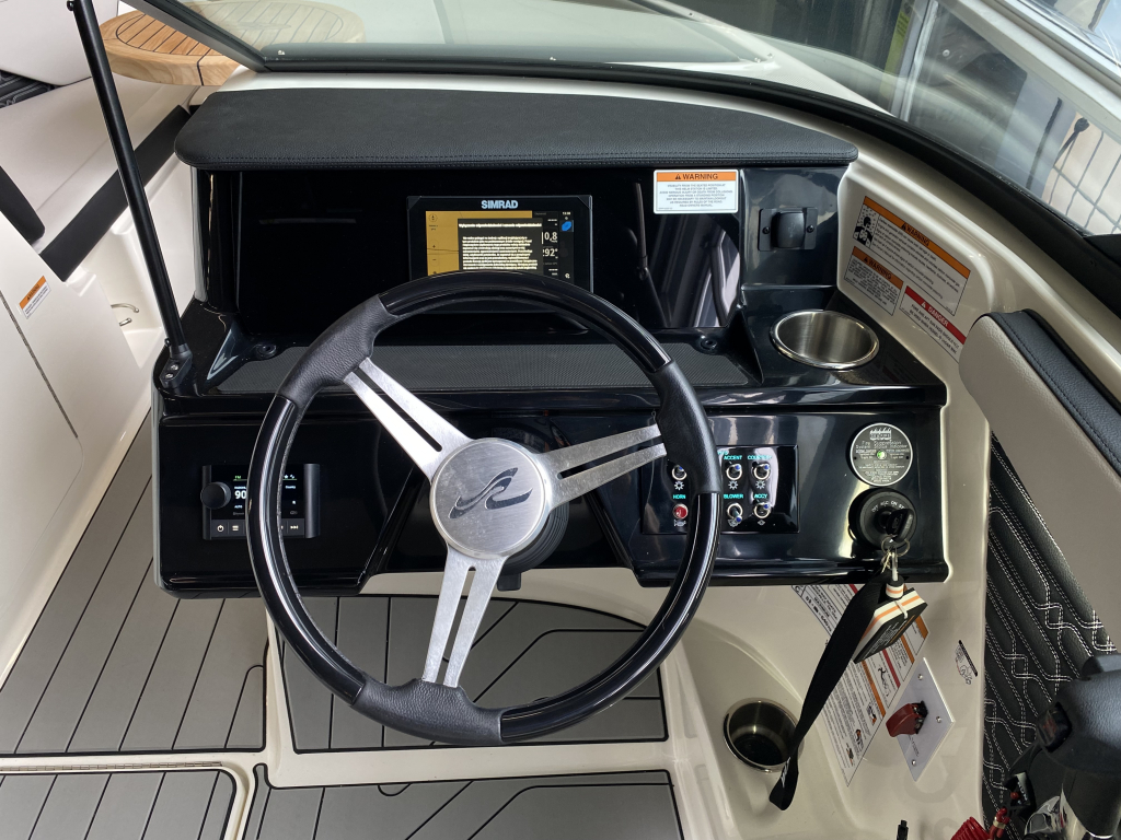 Sea Ray SPX 190  — foto 12 van 40