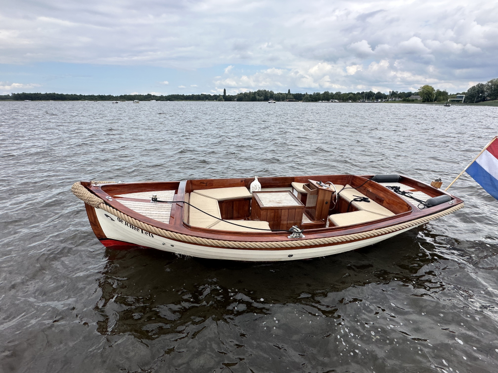 Unieke klassieke Spiegelsloep type ' Kapiteinssloep ' met Vetus inboard diesel — foto 4 van 22