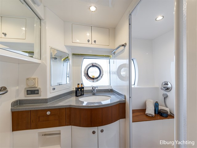 Trader 42 - Cabrio — foto 45 van 76