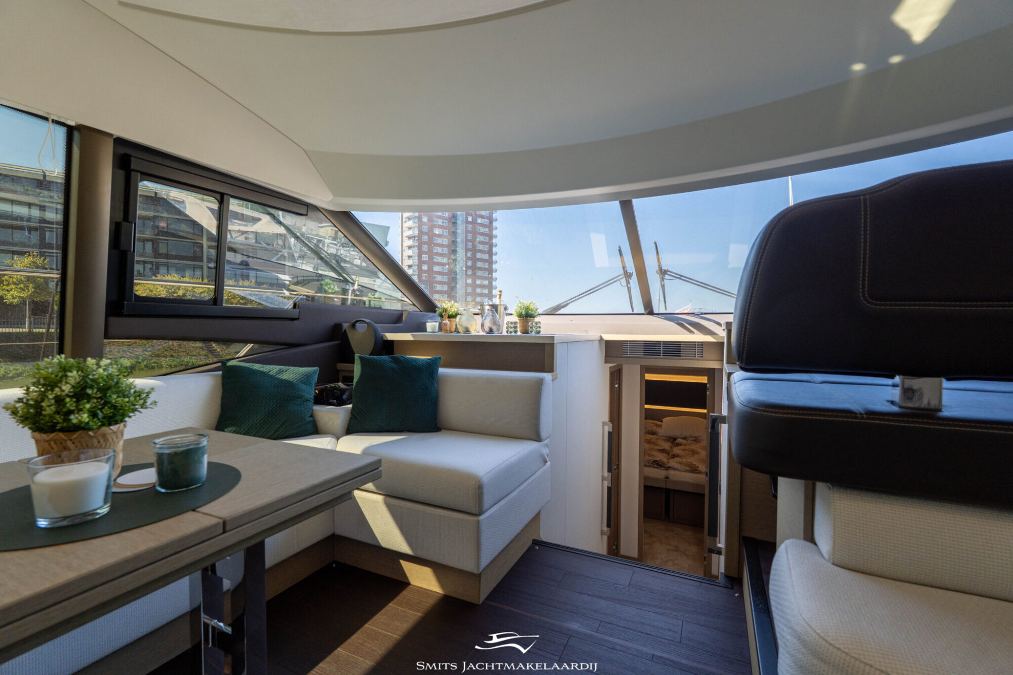 Prestige 590 Flybridge — foto 31 van 154