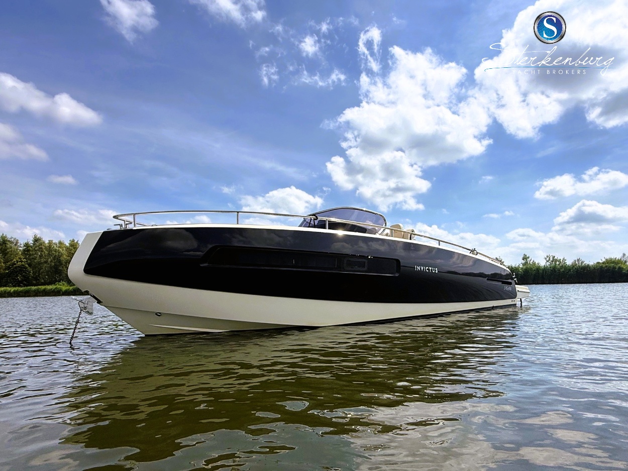 Invictus 280 GT — foto 17 van 42