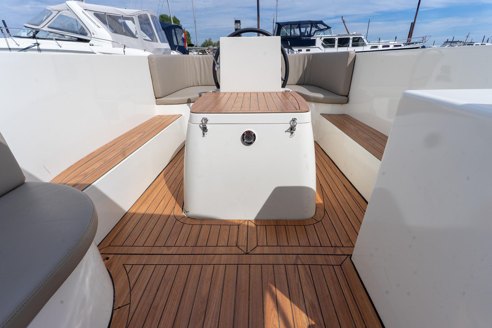Tender Excellent 750 — foto 10 van 13