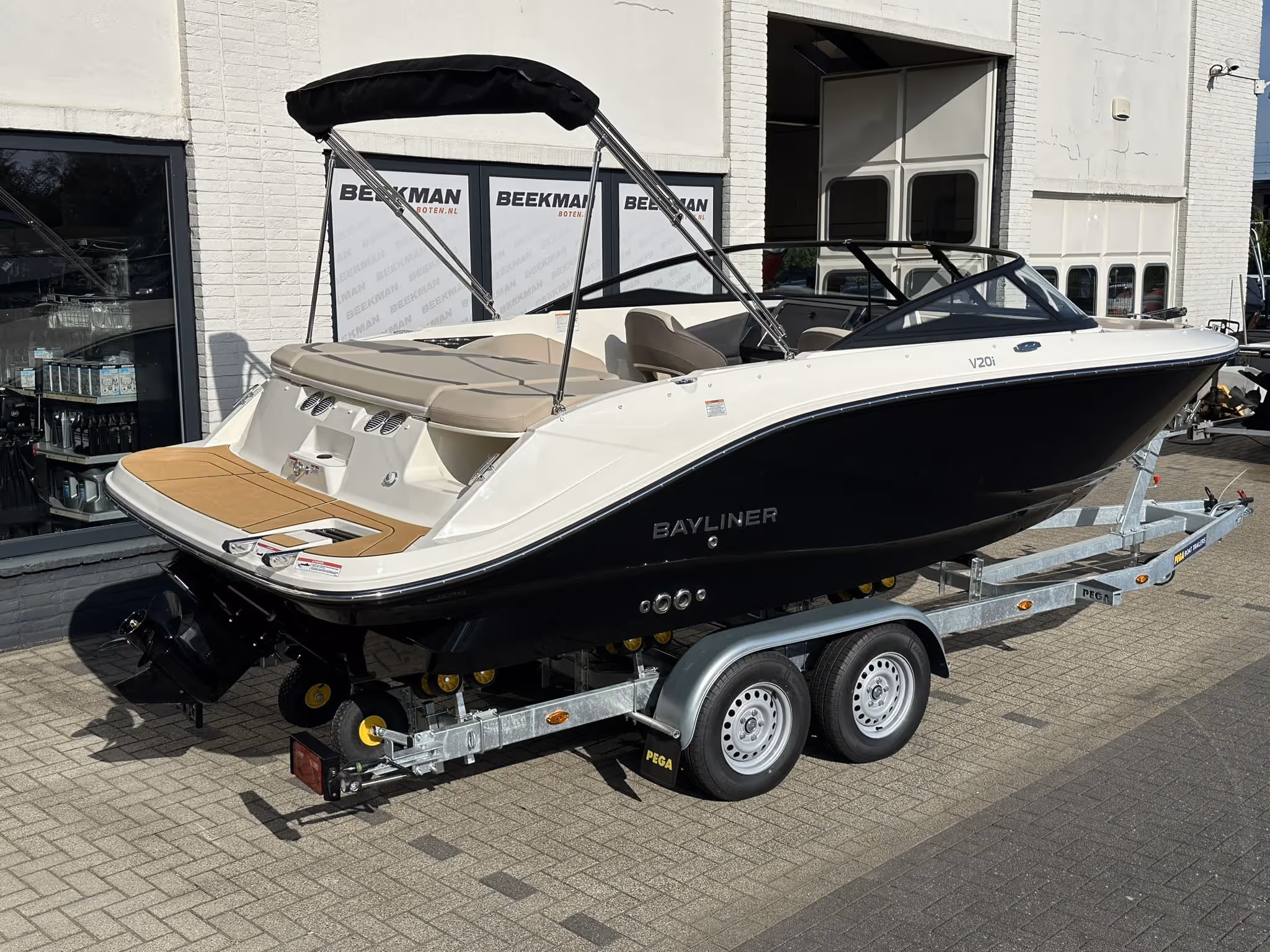 Bayliner V20i Bowrider — foto 3 van 22