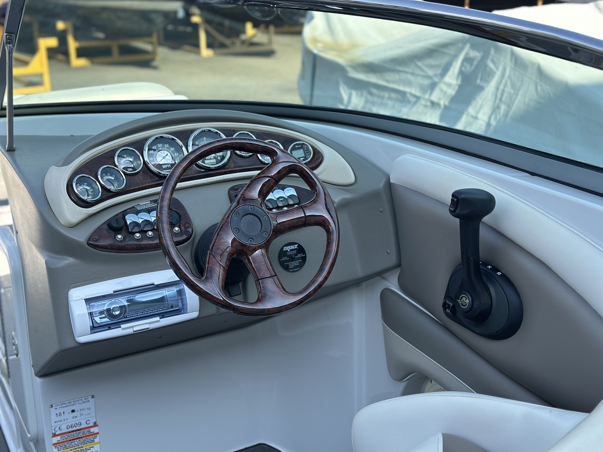 Crownline E6 — foto 3 van 22