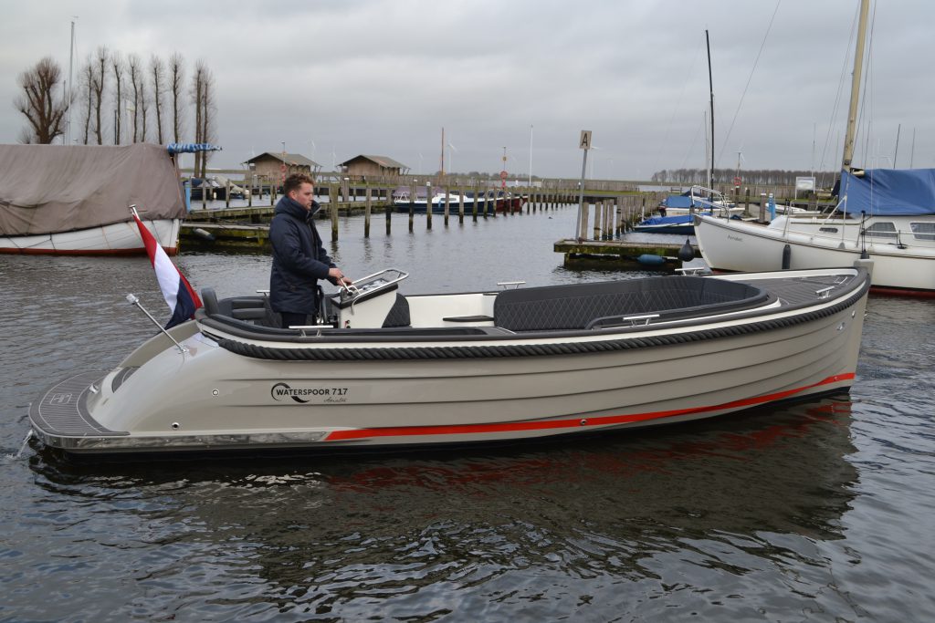 Waterspoor  717 aviator DE GROOTSTE SLOEPENSHOWROOM VAN NEDERLAND — foto 3 van 13