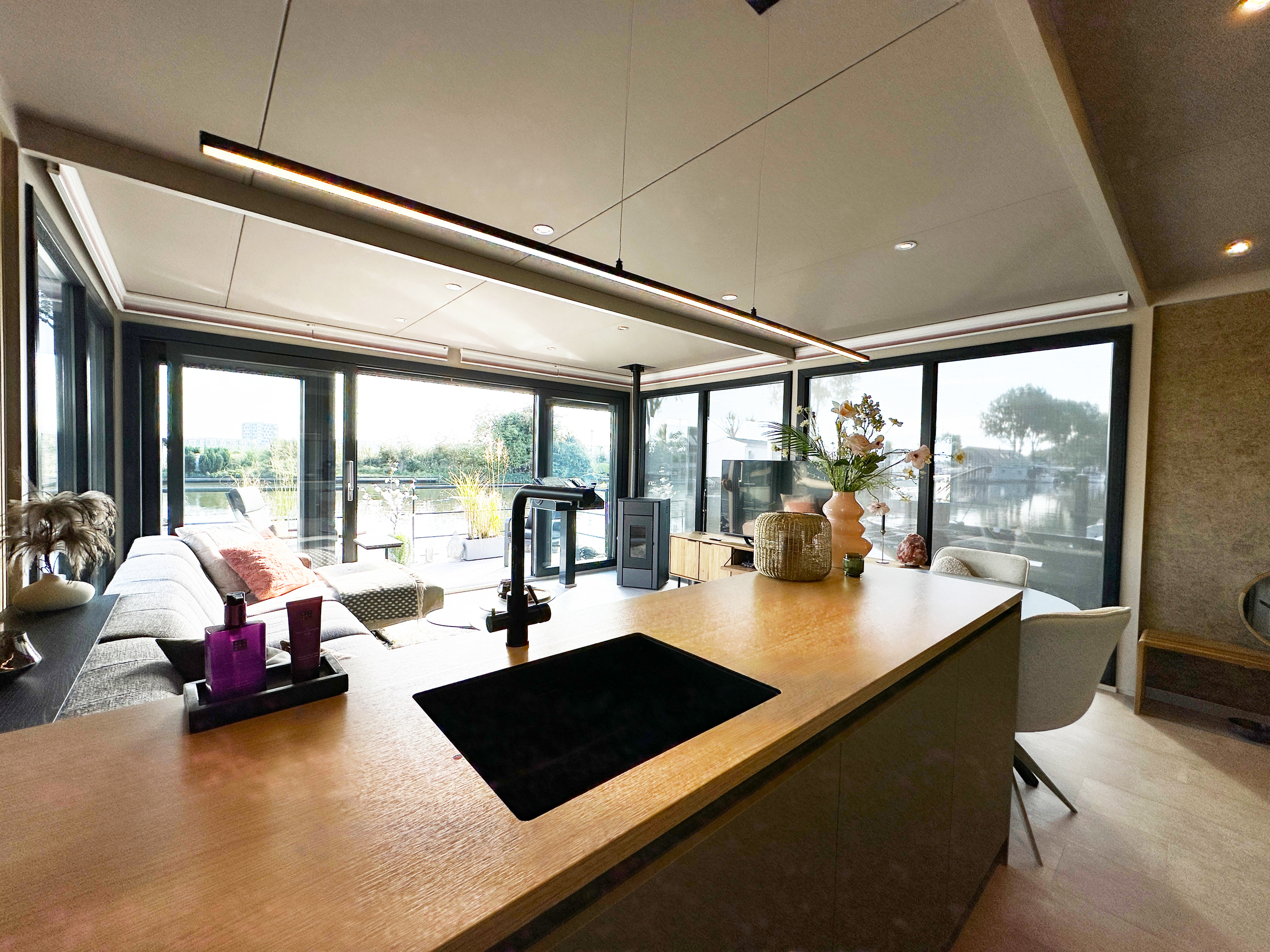 HT-Lofts Houseboat 15m Electric Propulsion — foto 22 van 39