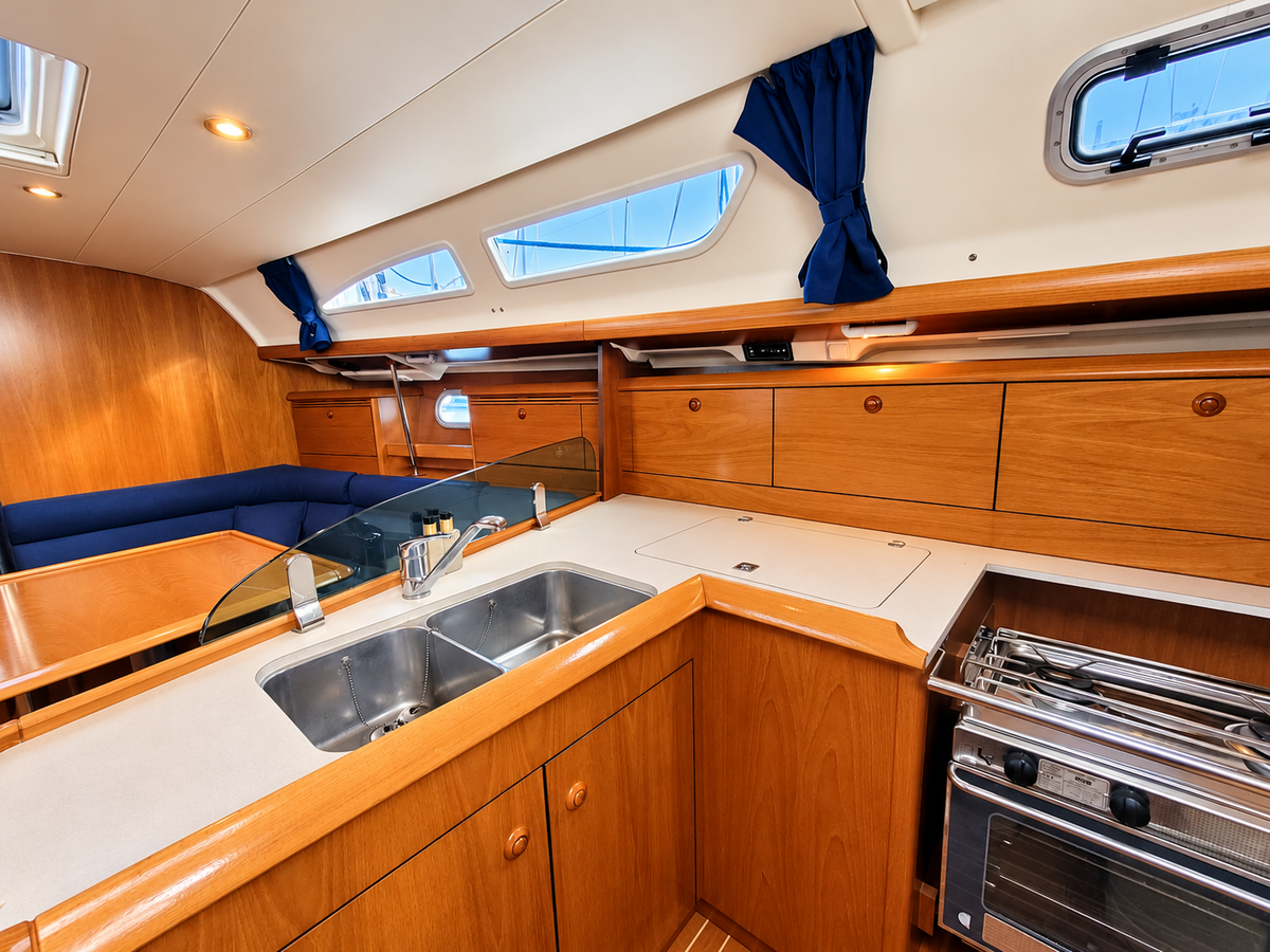 Jeanneau Sun Odyssey 37 — foto 10 van 36